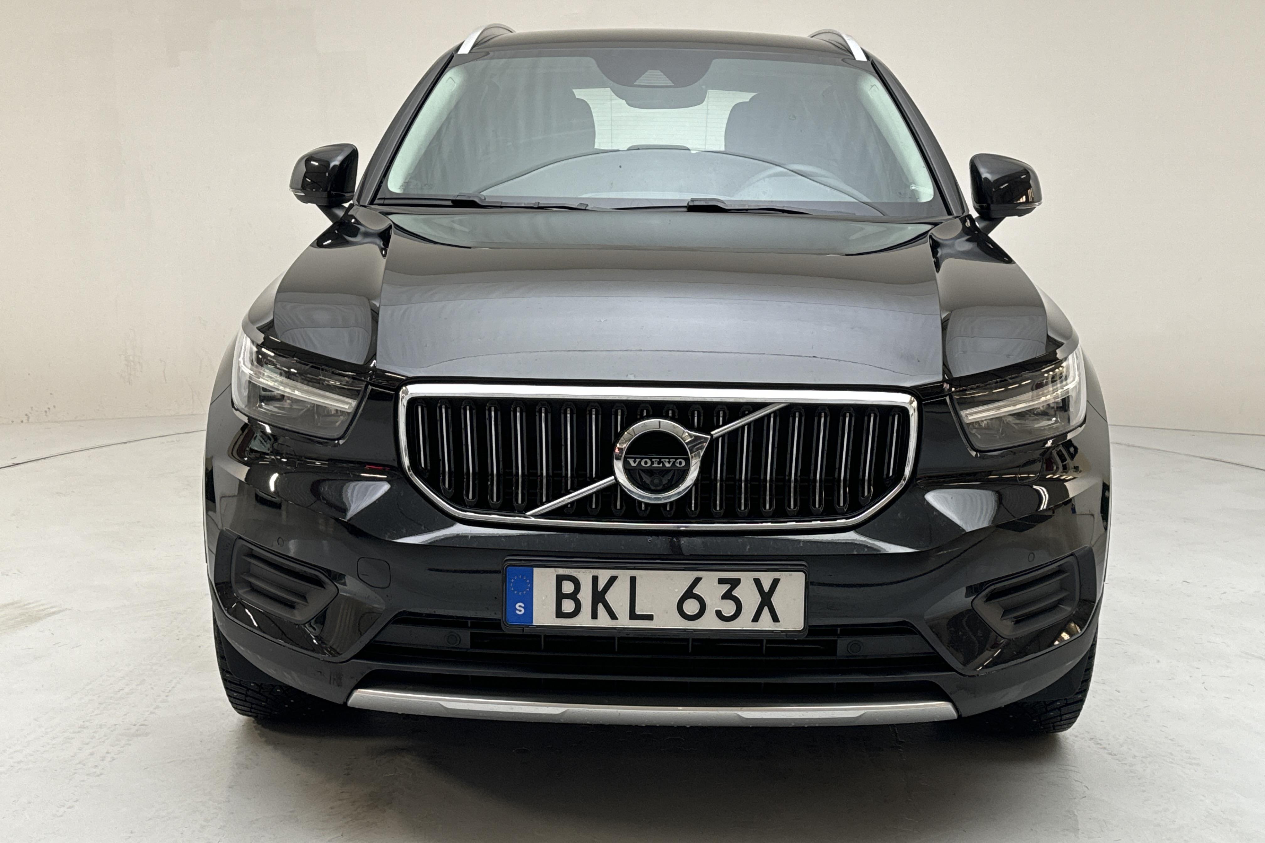 Volvo XC40 T4 2WD Recharge (211hk) - 29 610 km - Automatyczna - czarny - 2022