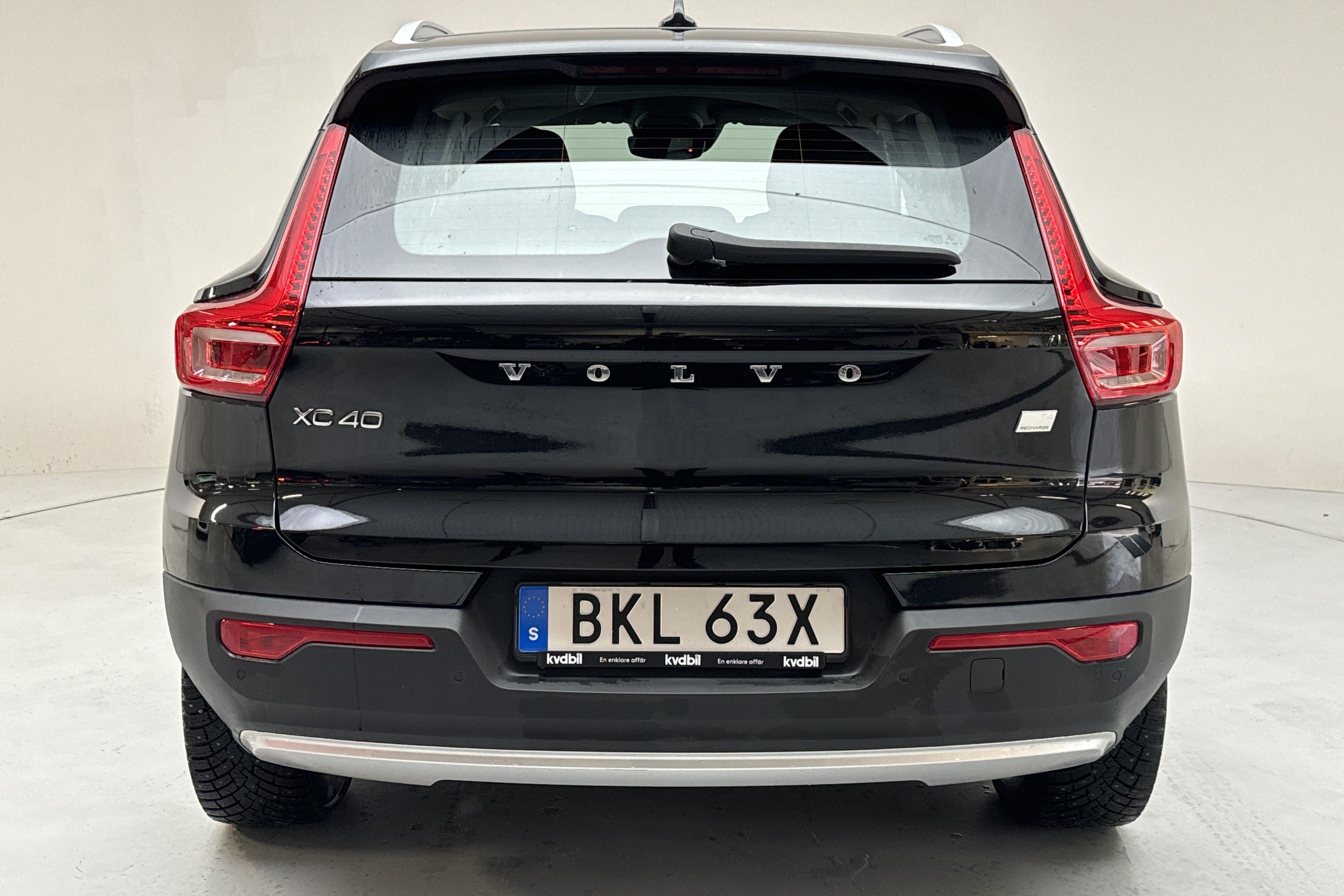 Volvo XC40 T4 2WD Recharge (211hk) - 29 610 km - Automatyczna - czarny - 2022