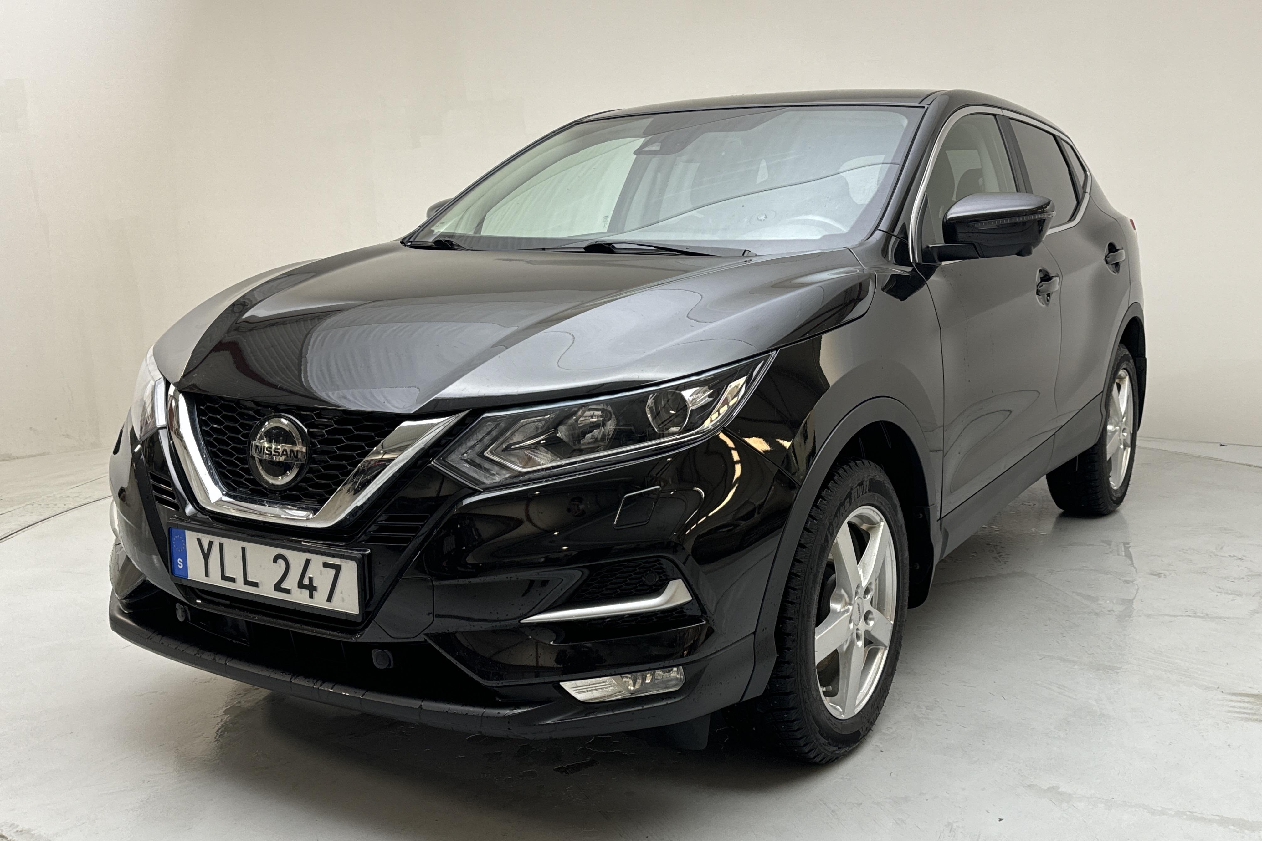 Nissan Qashqai 1.2 DIG-T (115hk) - 99 140 km - Manualna - czarny - 2018