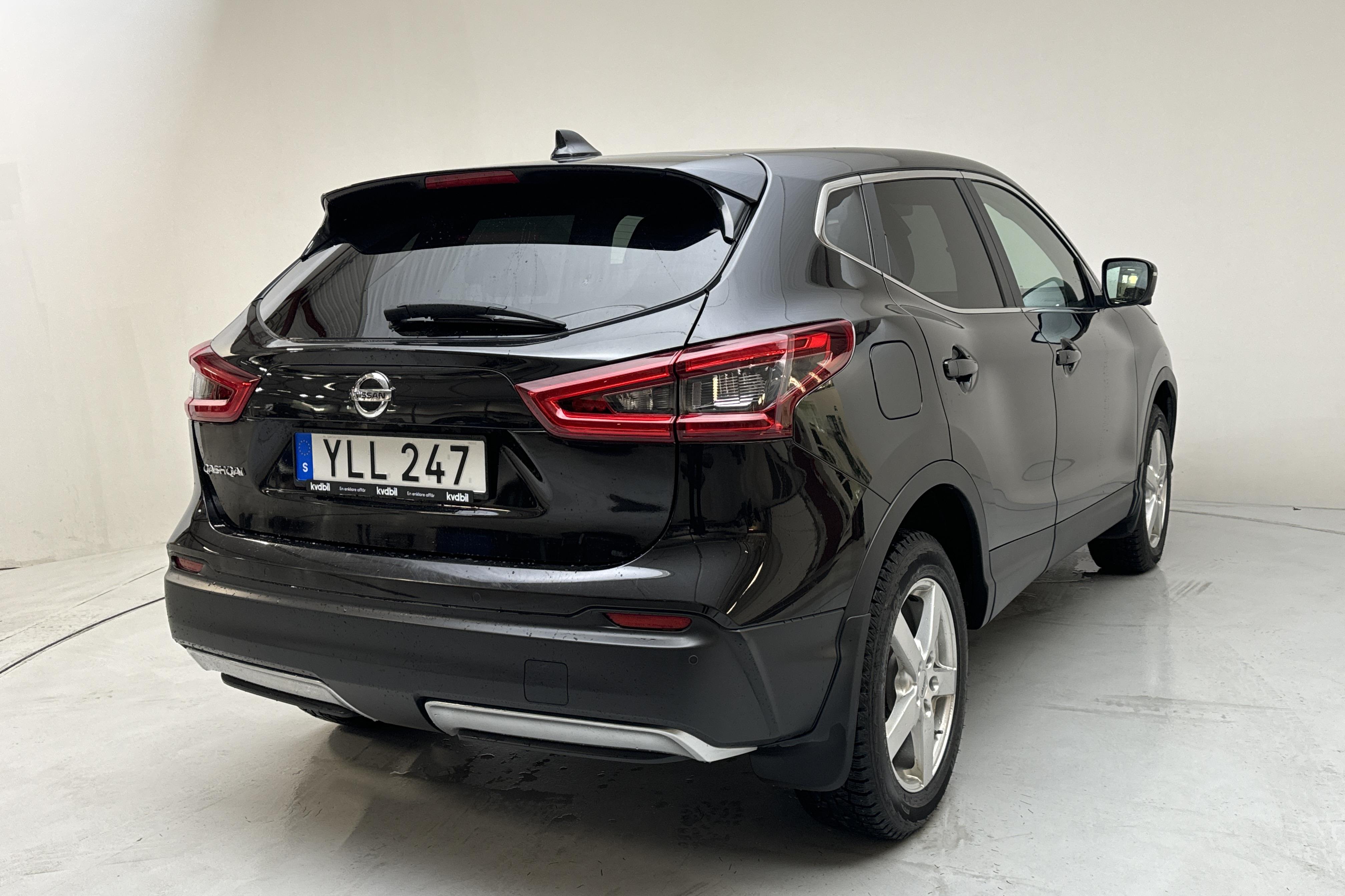 Nissan Qashqai 1.2 DIG-T (115hk) - 99 140 km - Manualna - czarny - 2018