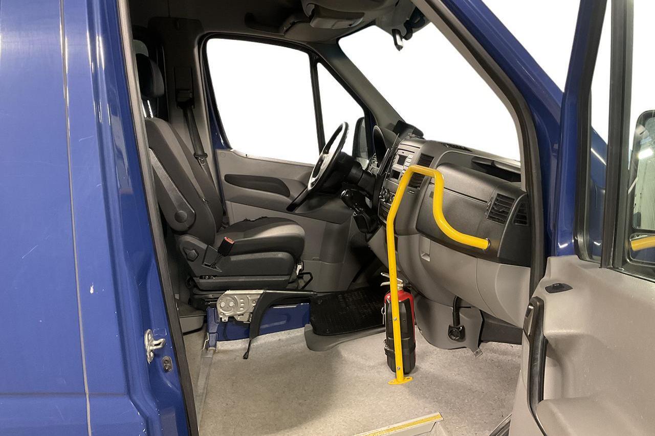 VW Crafter 35 2.0 TDI Kombi (136hk) - 223 160 km - Manual - Dark Blue - 2014