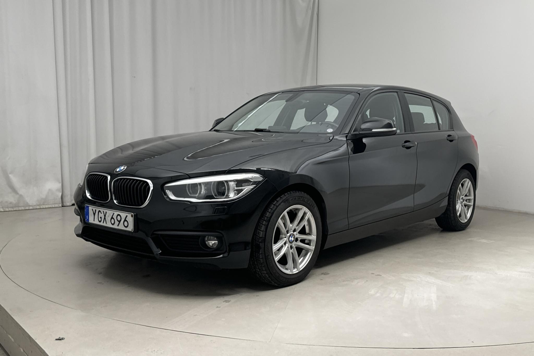 BMW 118i 5dr, F20 (136hk) - 130 020 km - Manual - black - 2017