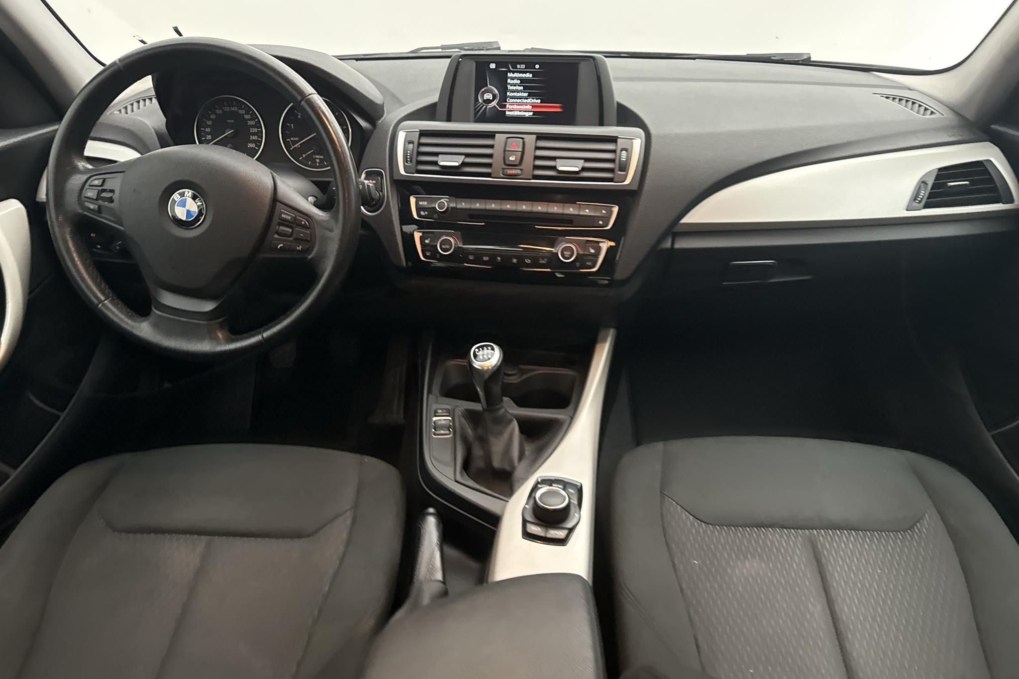 BMW 118i 5dr, F20 (136hk) - 130 020 km - Manual - black - 2017