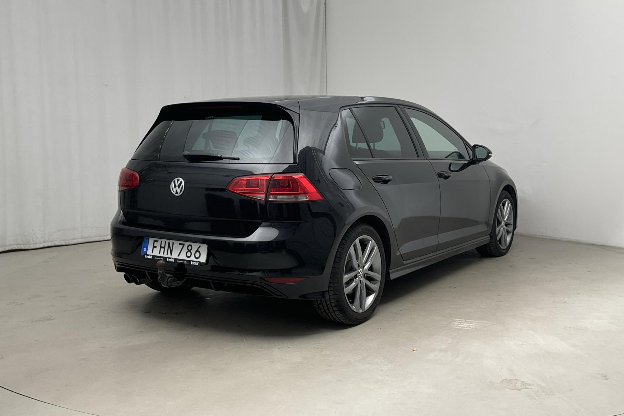 VW Golf VII 1.4 TSI 5dr (140hk) - 111 000 km - Automatic - black - 2015