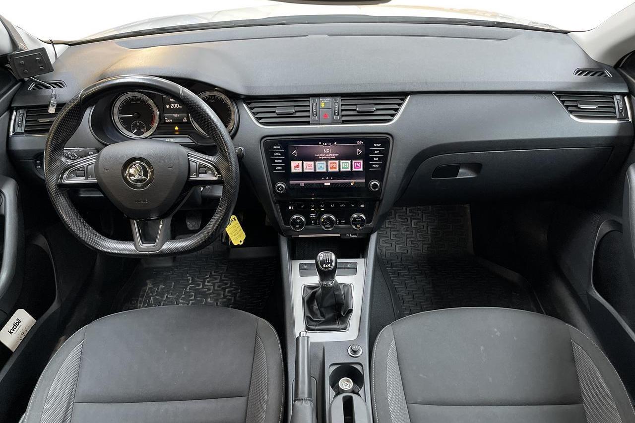 Skoda Octavia III 2.0 TDI CR Combi 4x4 (150hk) - 50 680 km - Manualna - biały - 2018