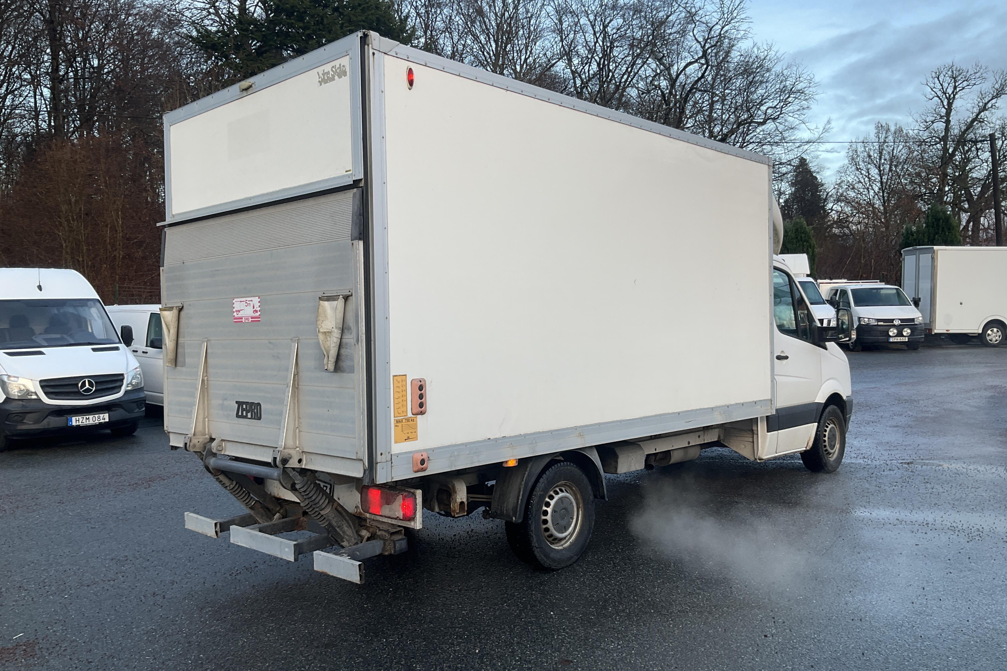 VW Crafter 35 2.0 TDI Volymskåp (163hk) - 171 000 km - Manual - white - 2013