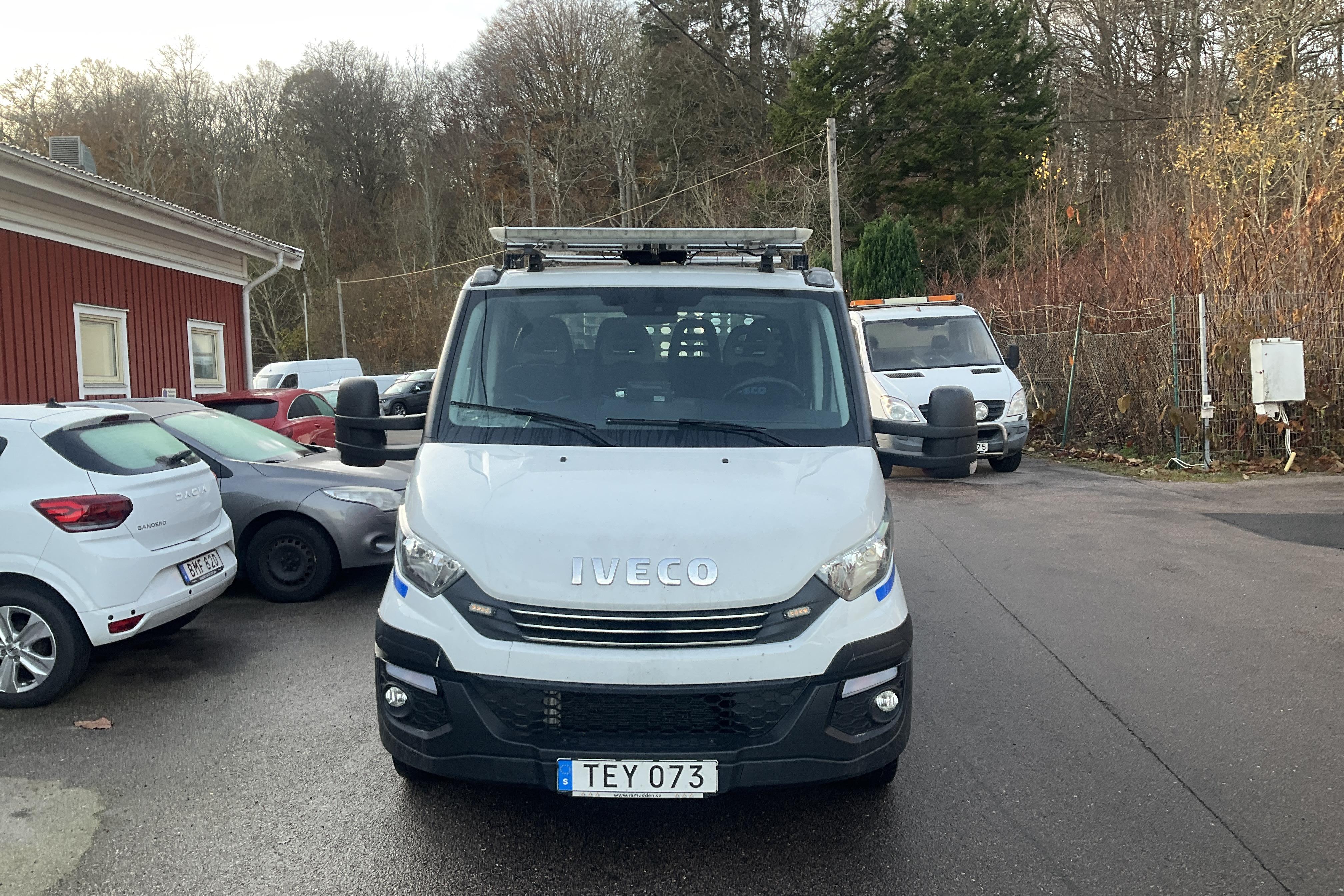 Iveco Daily 35 2.3 (156hk) - 145 220 km - Automatyczna - biały - 2017