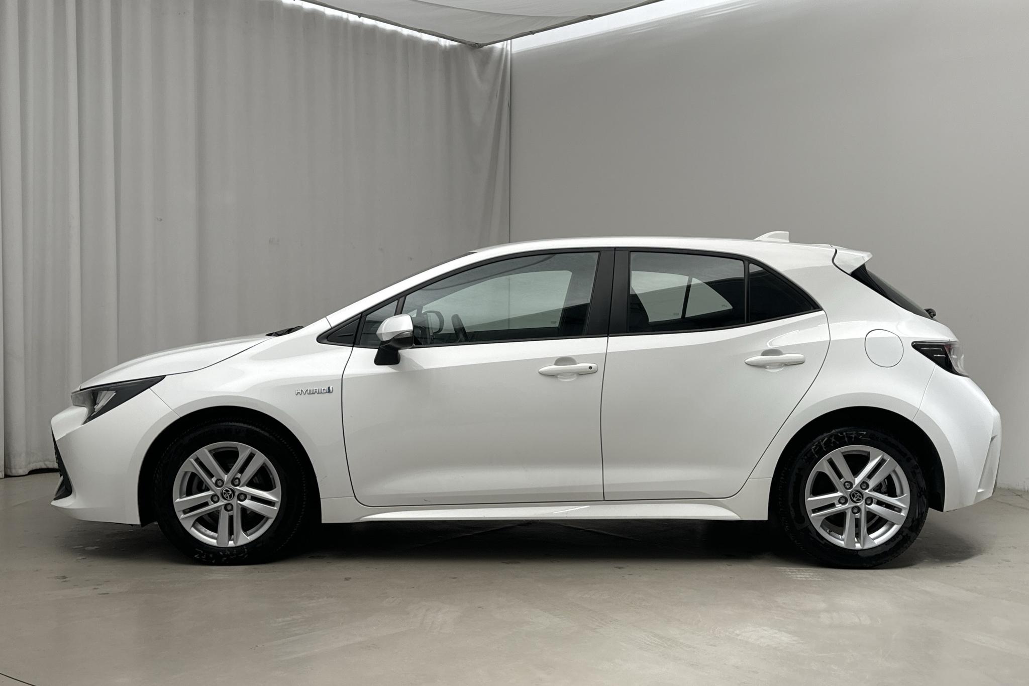 Toyota Corolla 1.8 Hybrid 5dr (122hk) - 3 504 mil - Automat - vit - 2022