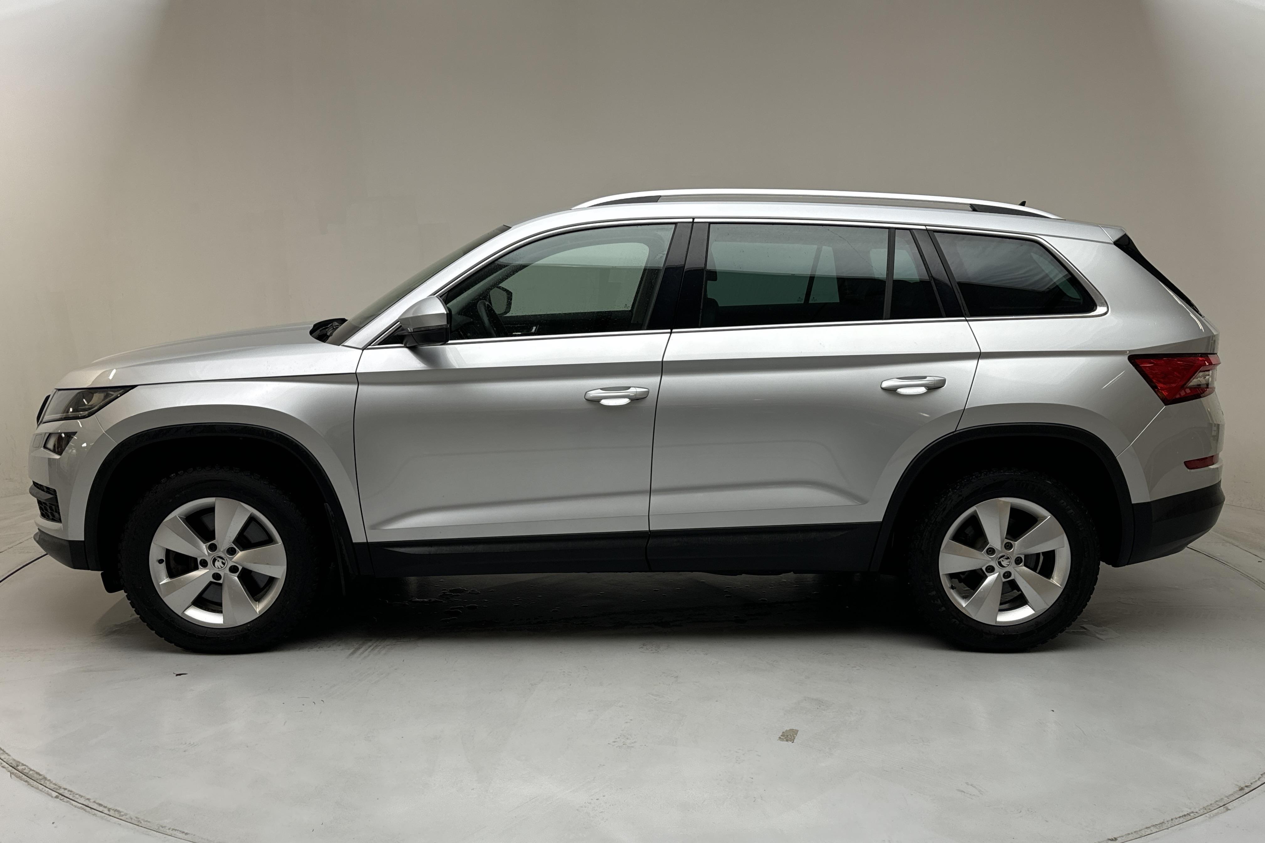 Skoda Kodiaq 2.0 TDI 4X4 (200hk) - 6 947 mil - Automat - silver - 2021