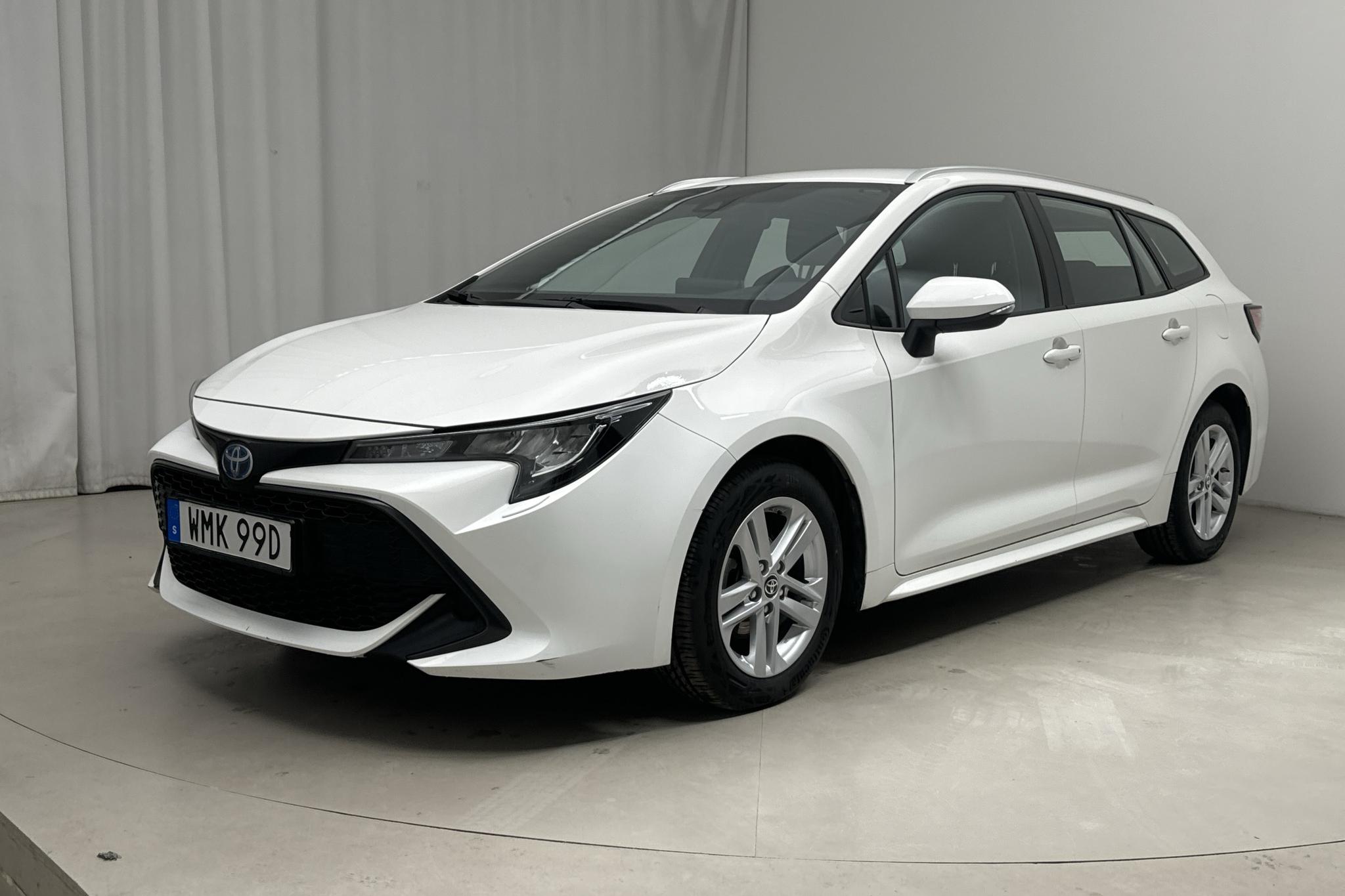 Toyota Corolla 1.8 Hybrid Touring Sports (122hk) - 3 253 mil - Automat - vit - 2022