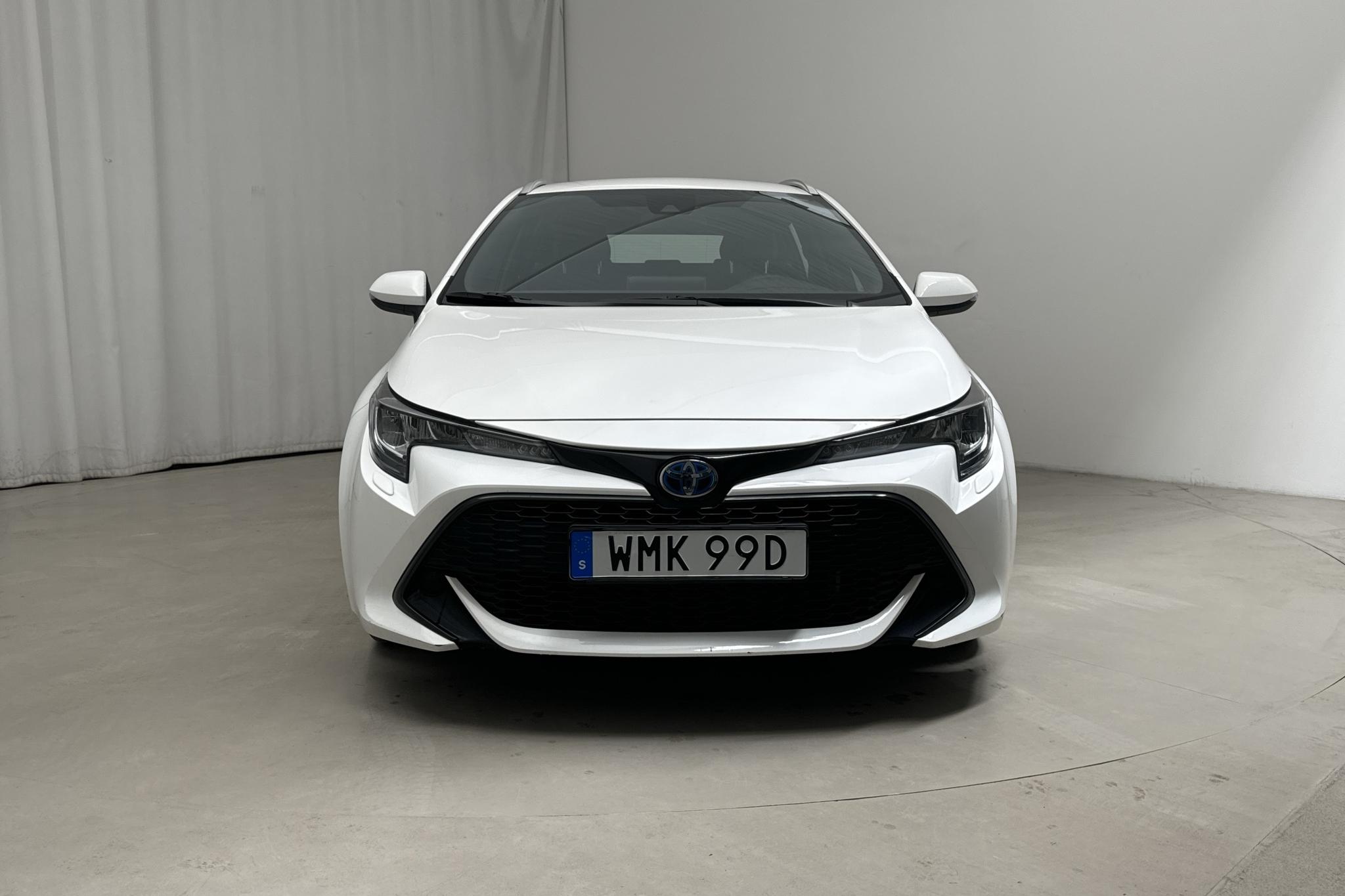 Toyota Corolla 1.8 Hybrid Touring Sports (122hk) - 3 253 mil - Automat - vit - 2022