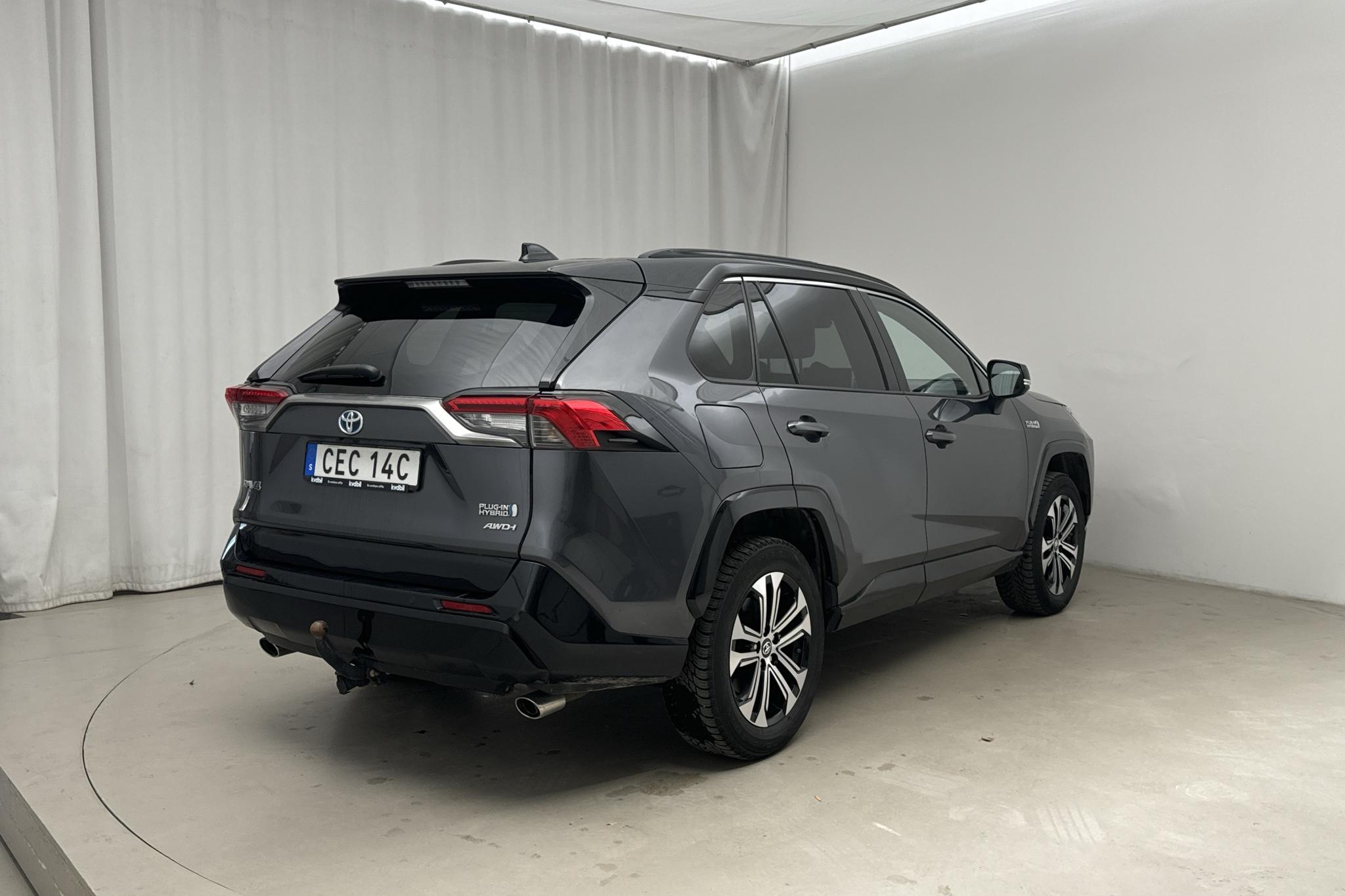 Toyota RAV4 2.5 Plug-in Hybrid AWD (306hk) - 9 921 mil - Automat - grå - 2021