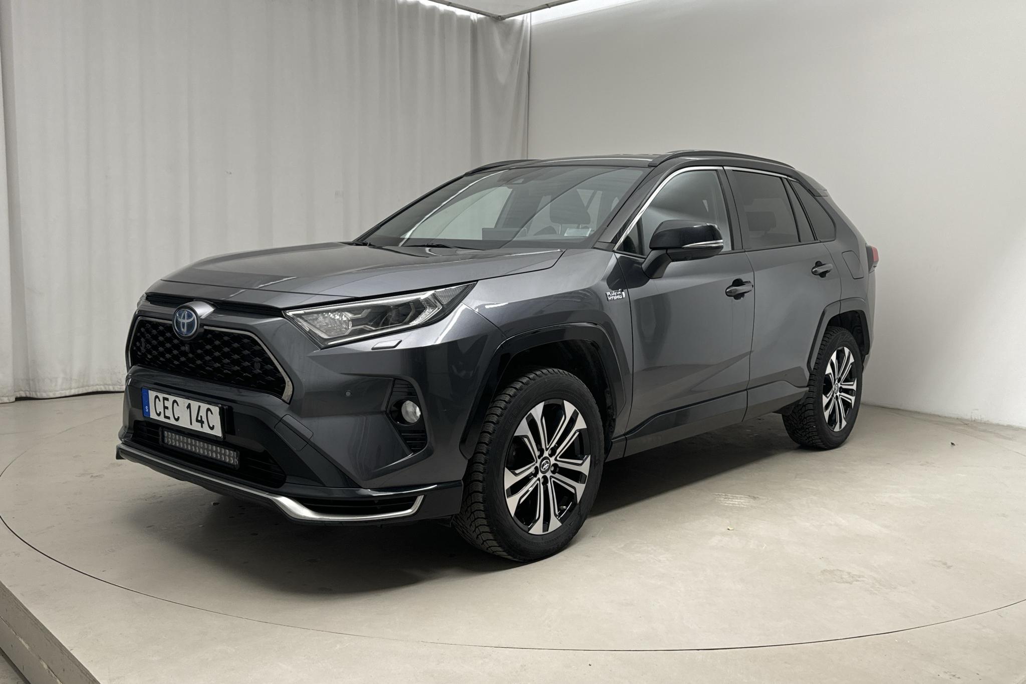 Toyota RAV4 2.5 Plug-in Hybrid AWD (306hk) - 9 921 mil - Automat - grå - 2021