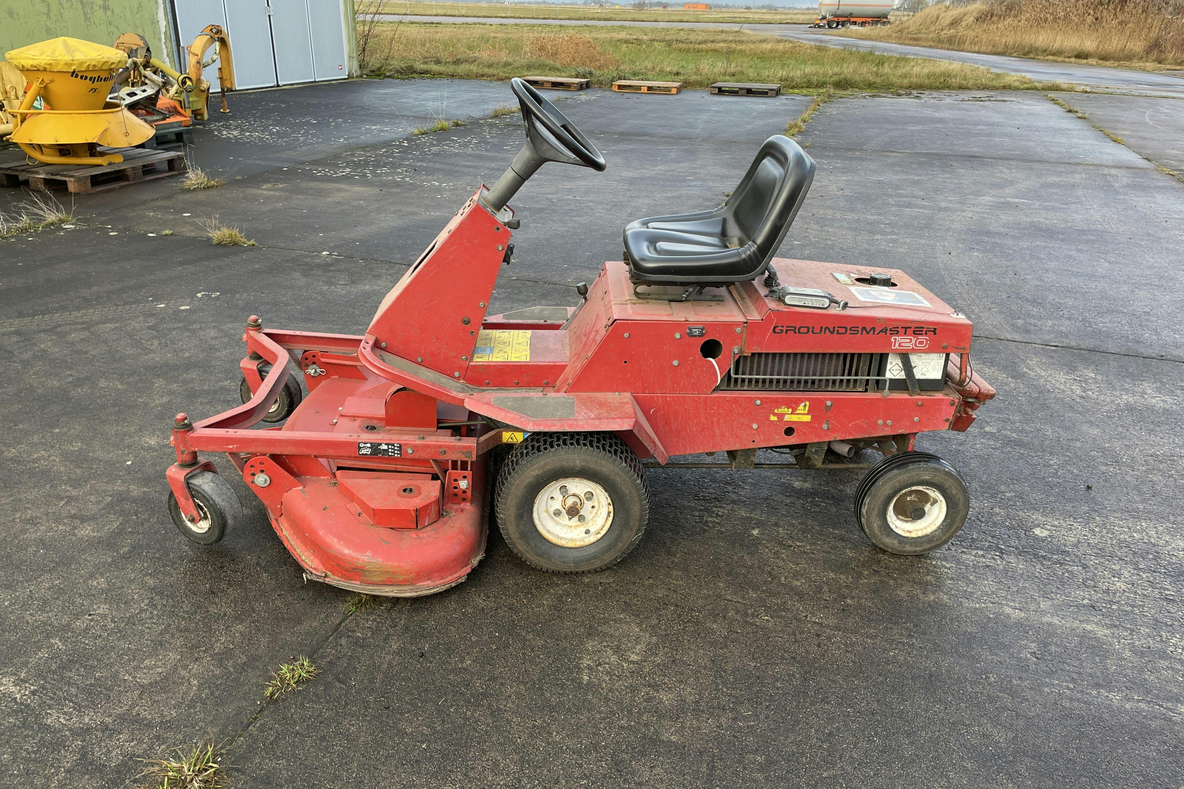 Toro 120 Groundsmaster - 