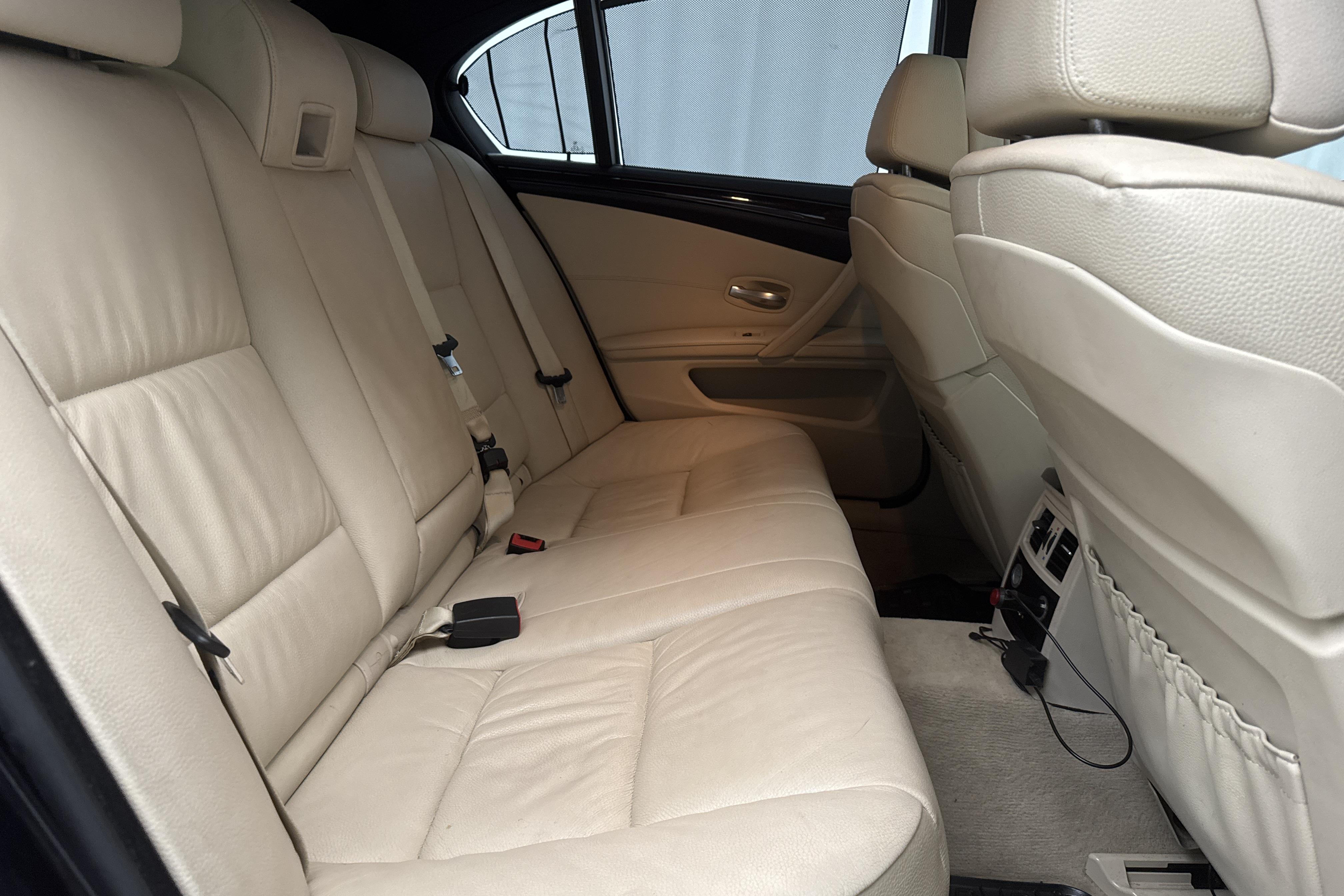 BMW 530xi Sedan, E60 (272hk) - 20 985 mil - Automat - svart - 2010