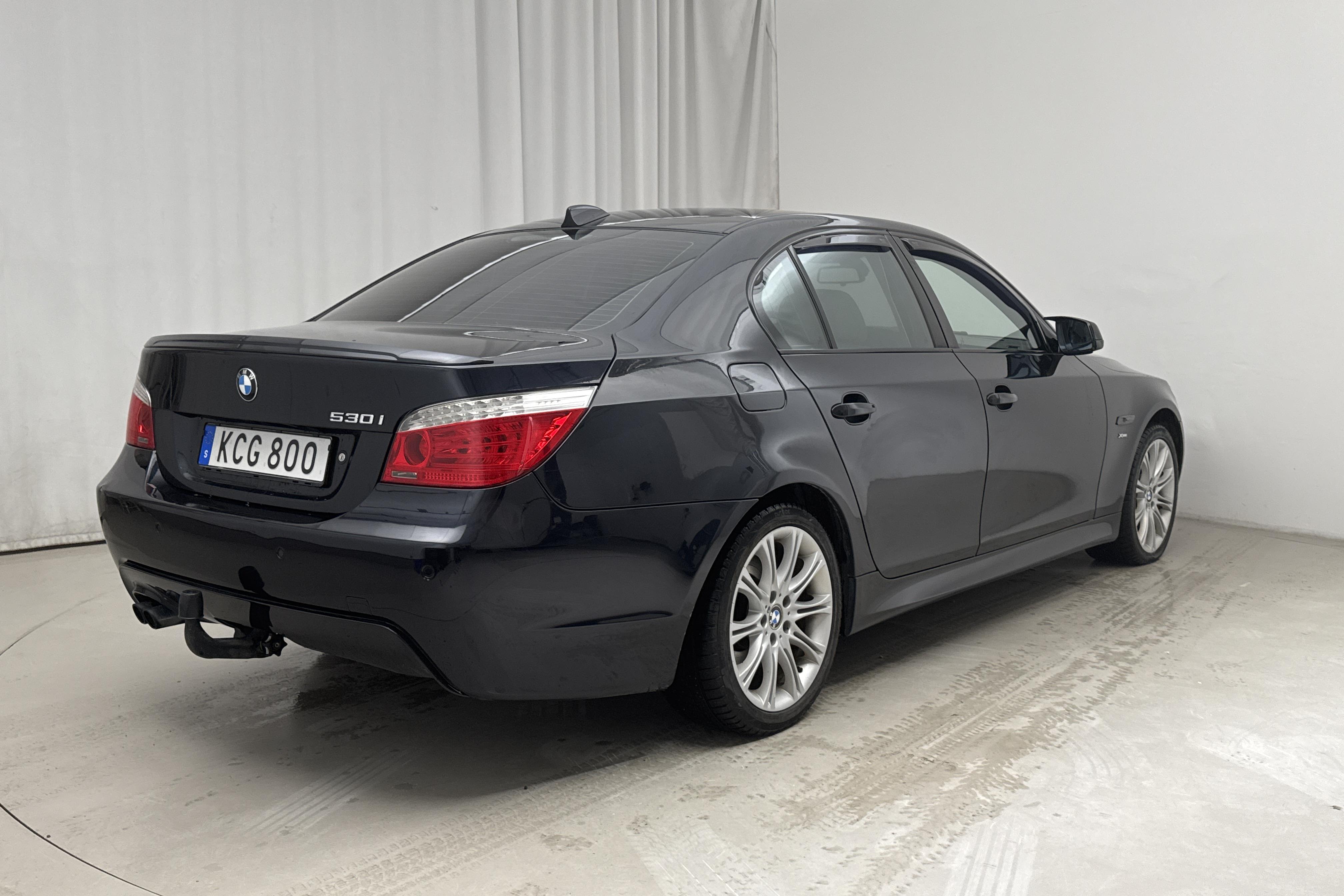 BMW 530xi Sedan, E60 (272hk) - 20 985 mil - Automat - svart - 2010