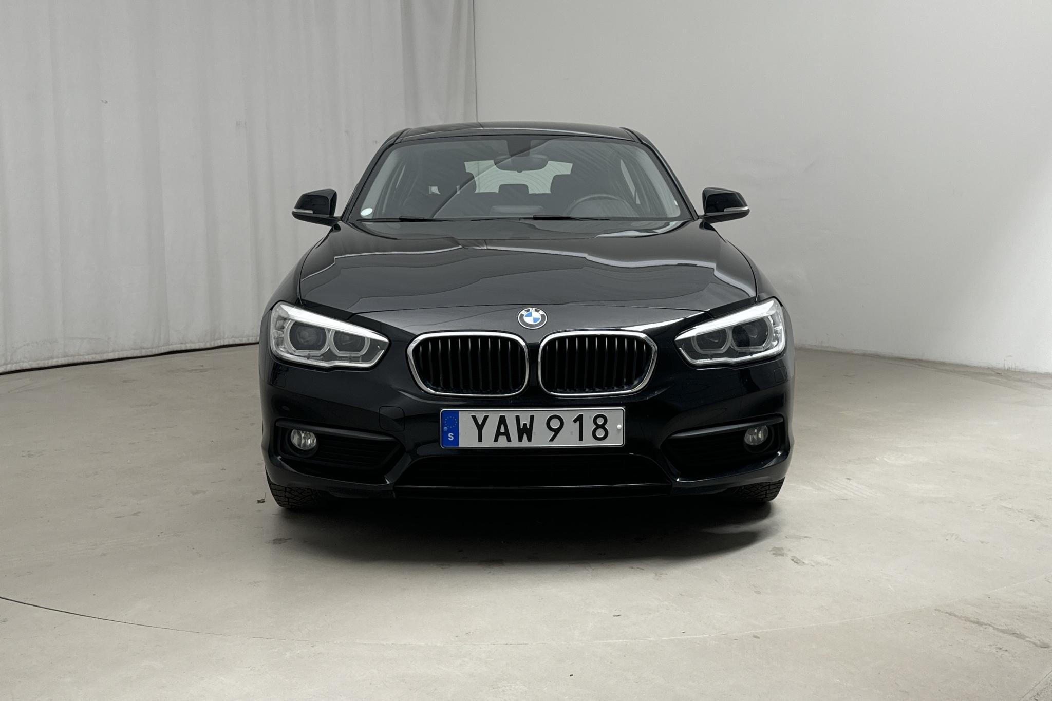 BMW 118i 5dr, F20 (136hk) - 91 730 km - Manual - black - 2016