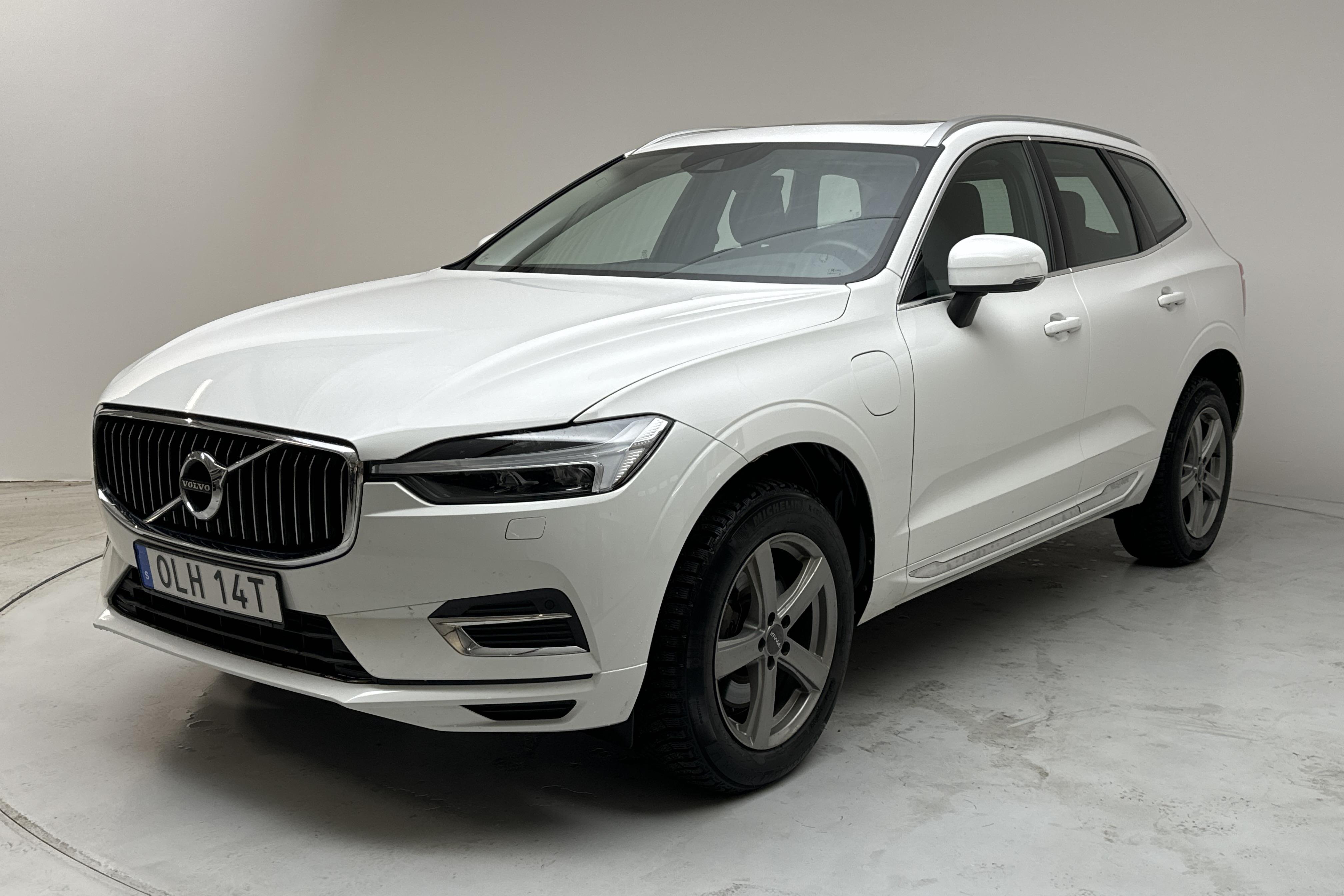 Volvo XC60 T6 AWD Recharge (340hk) - 66 080 km - Automaattinen - valkoinen - 2021