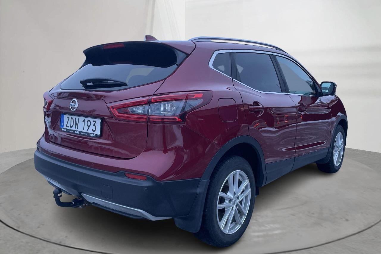 Nissan Qashqai 1.2 DIG-T (115hk) - 105 330 km - Automatyczna - czerwony - 2018