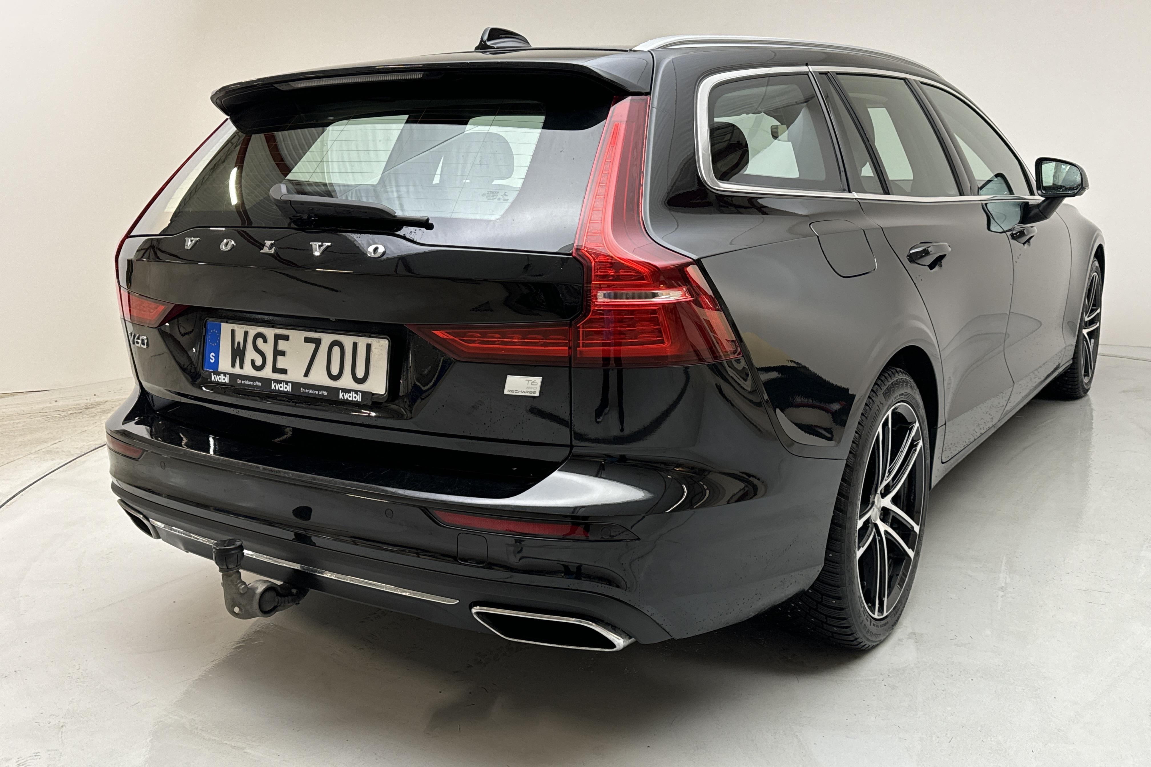 Volvo V60 T6 AWD Twin Engine (340hk) - 128 630 km - Automaatne - must - 2022