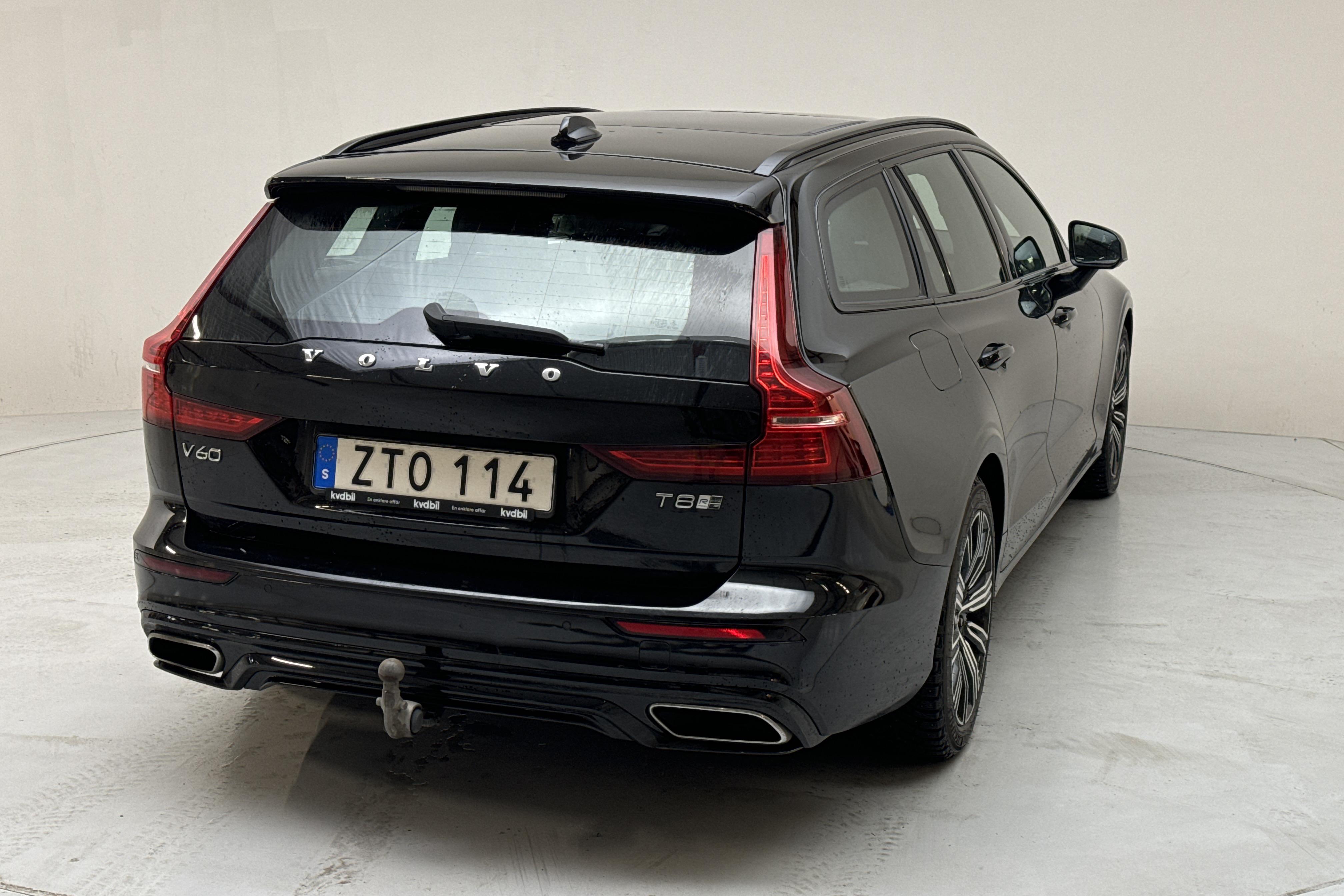 Volvo V60 T8 AWD Twin Engine (390hk) - 120 280 km - Automatic - black - 2019