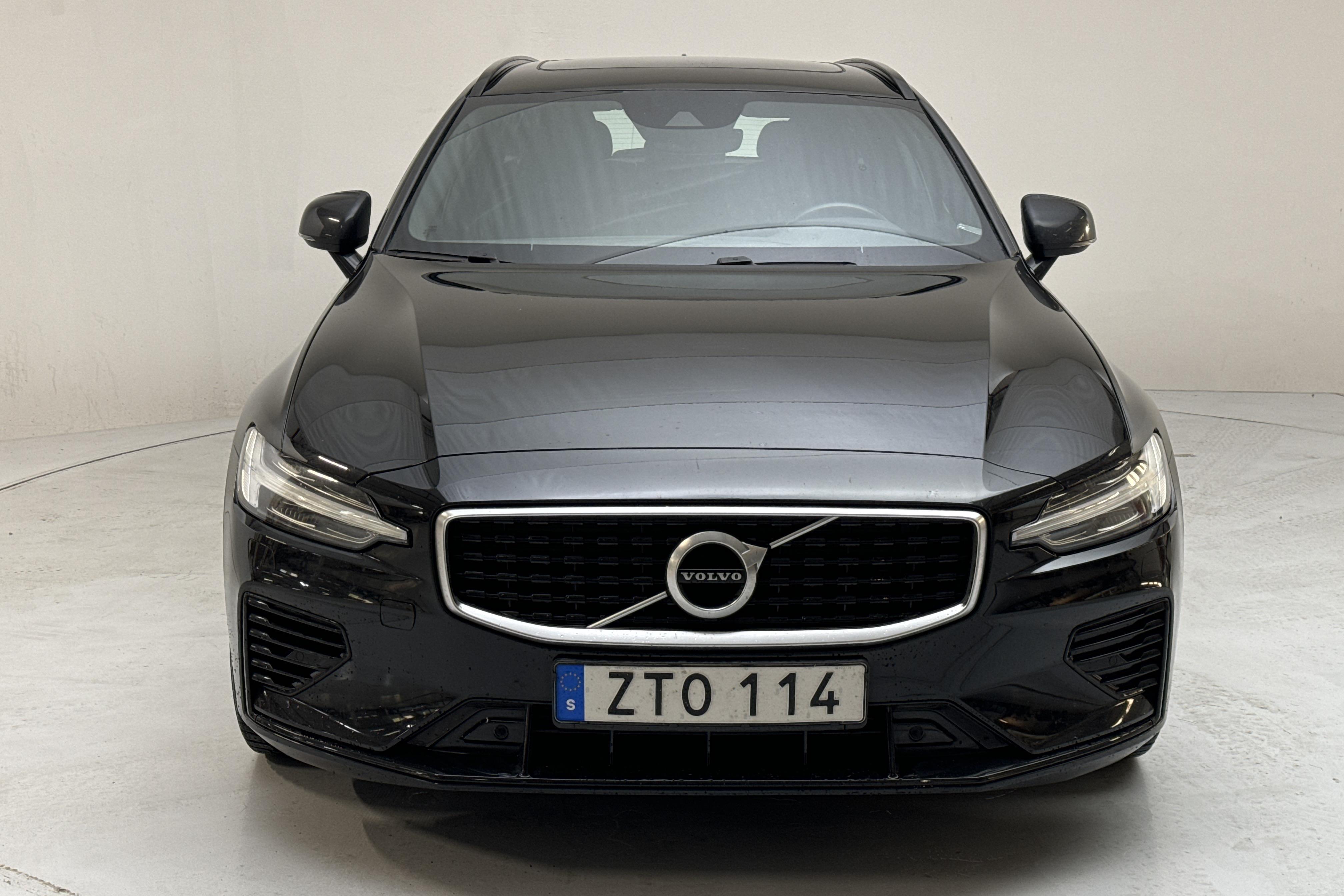 Volvo V60 T8 AWD Twin Engine (390hk) - 120 280 km - Automatic - black - 2019