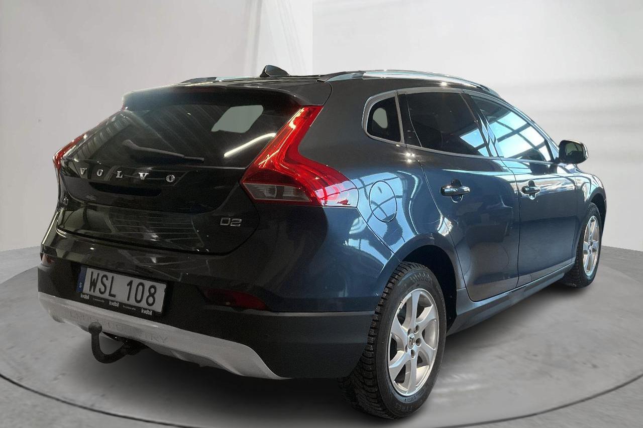 Volvo V40 Cross Country D2 (120hk) - 84 790 km - Automaatne - Dark Blue - 2017