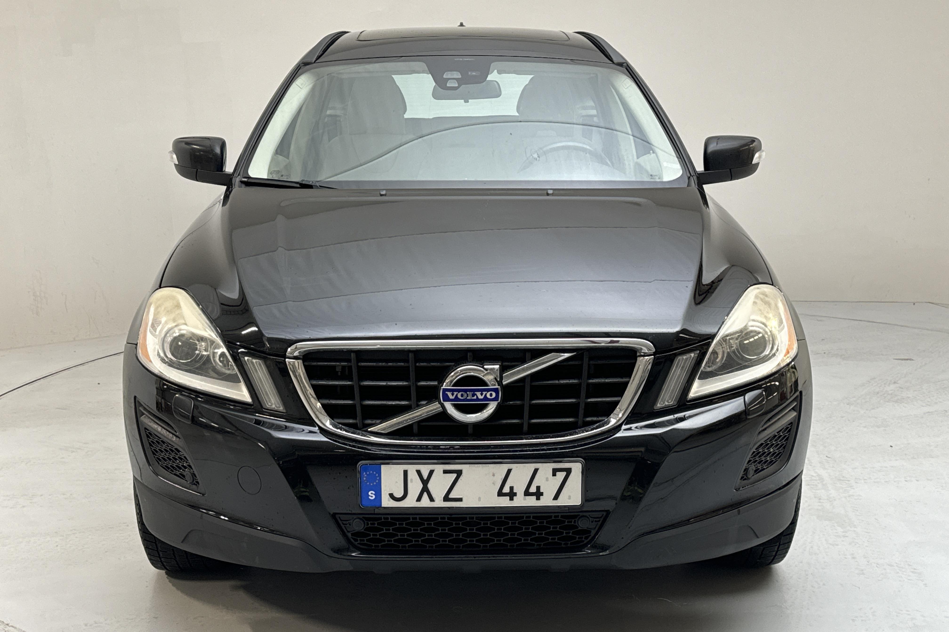 Volvo XC60 D3 2WD (163hk) - 226 900 km - Automatic - black - 2012