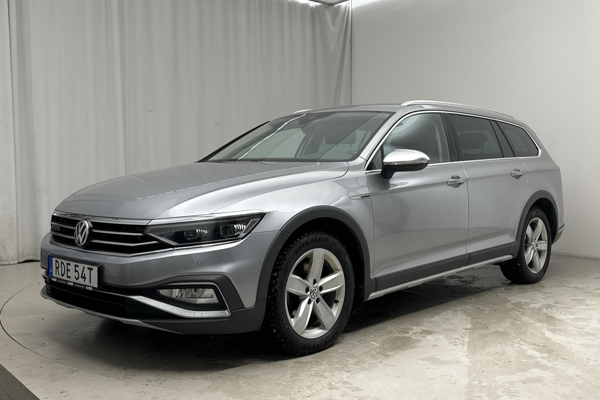 VW Passat Alltrack 2.0 TDI 4MOTION (190hk) - 12 745 mil - Automat - silver - 2020