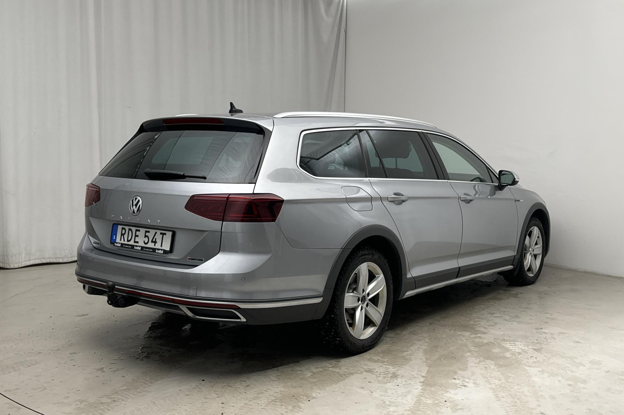 VW Passat Alltrack 2.0 TDI 4MOTION (190hk) - 12 745 mil - Automat - silver - 2020