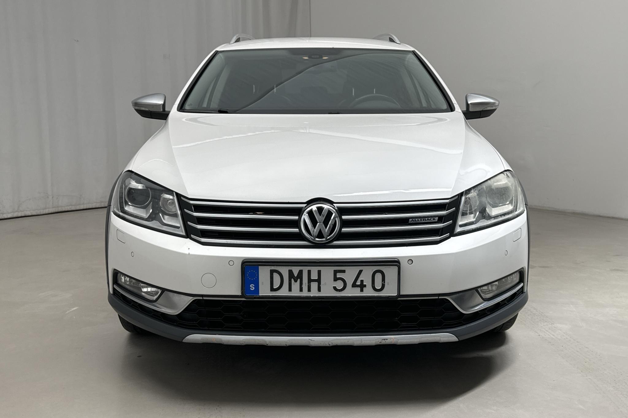 VW Passat Alltrack 2.0 TDI BlueMotion Technology 4Motion (177hk) - 215 790 km - Automaatne - valge - 2015