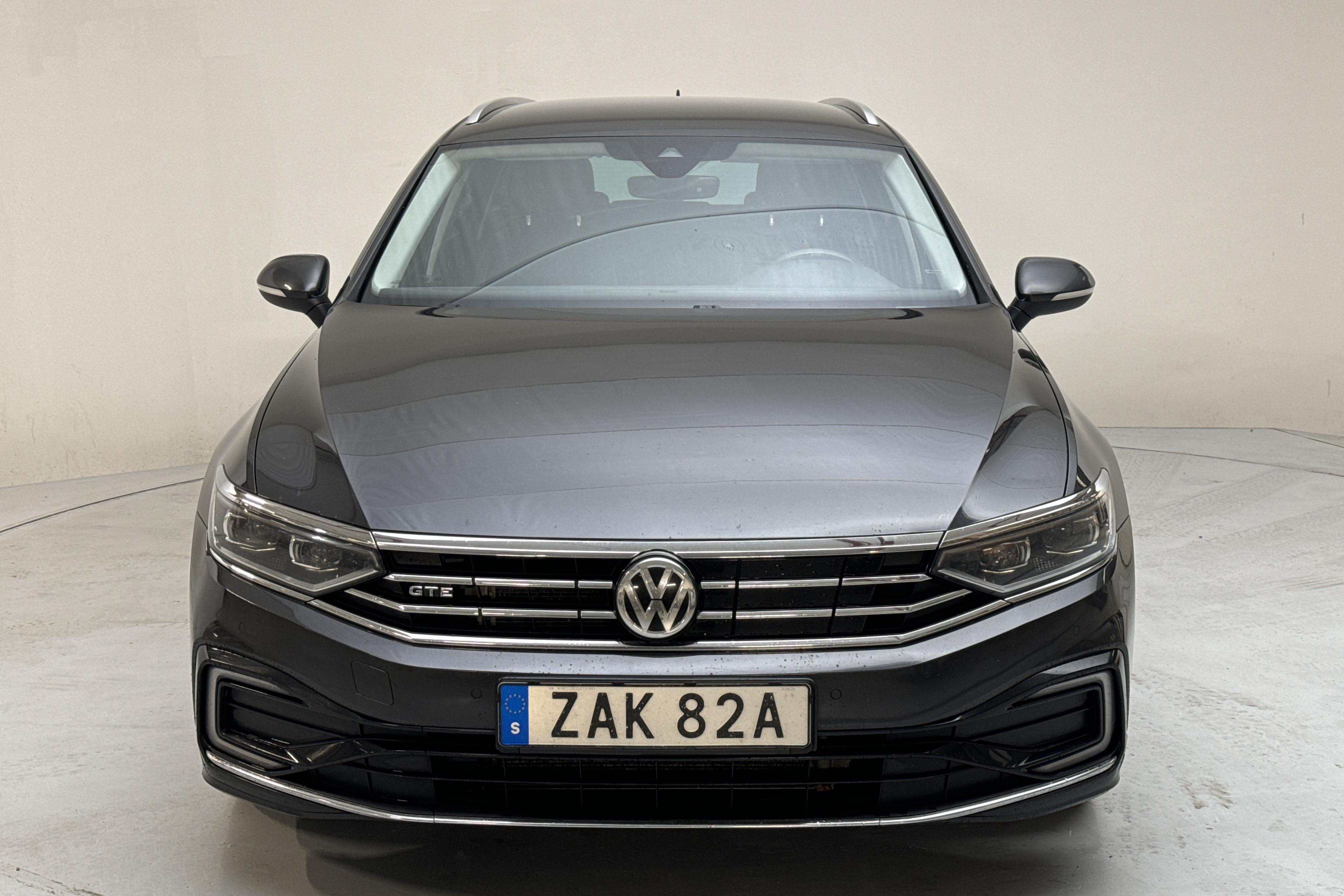 VW Passat 1.4 GTE Sportscombi (218hk) - 17 023 mil - Automat - Dark Grey - 2020