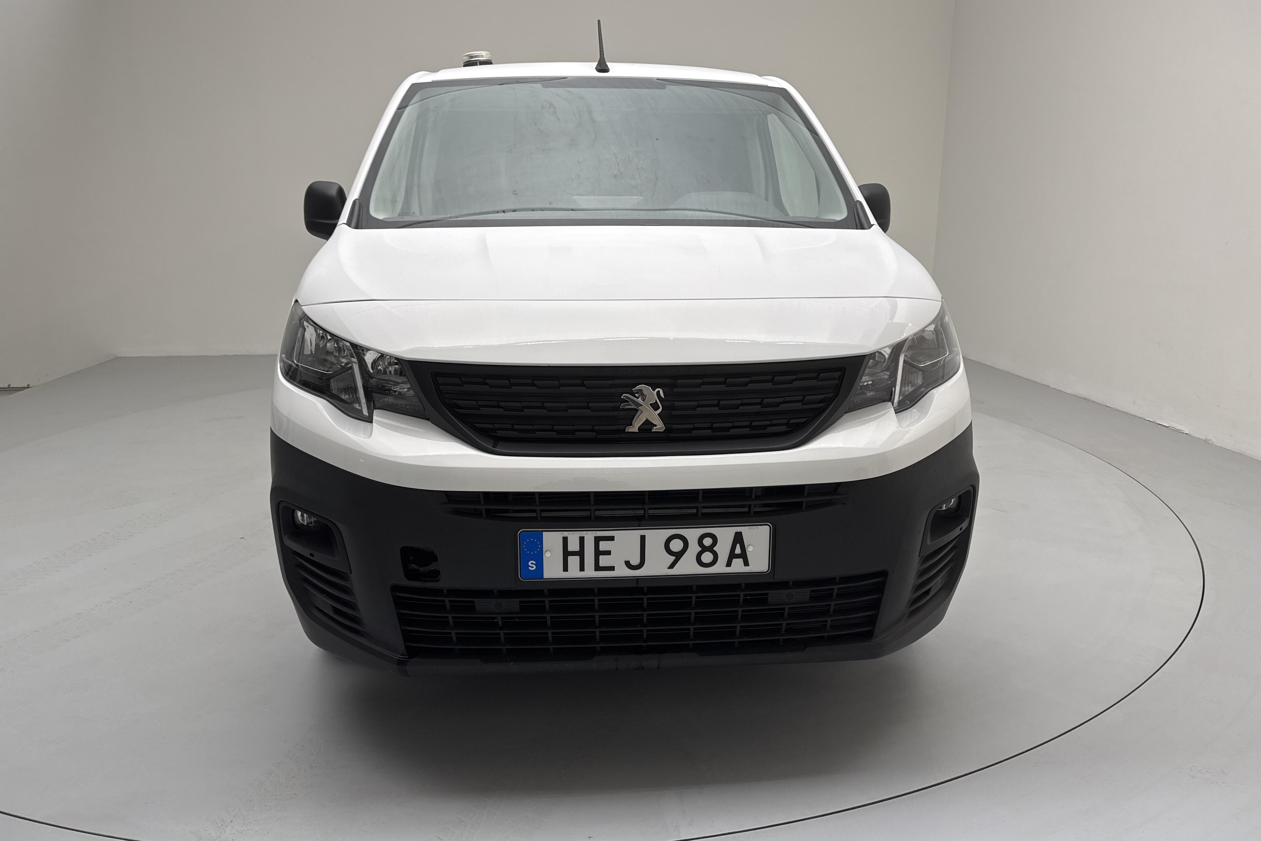 Peugeot Partner 1.5 HDI Skåp (100hk) - 48 260 km - Käsitsi - valge - 2020