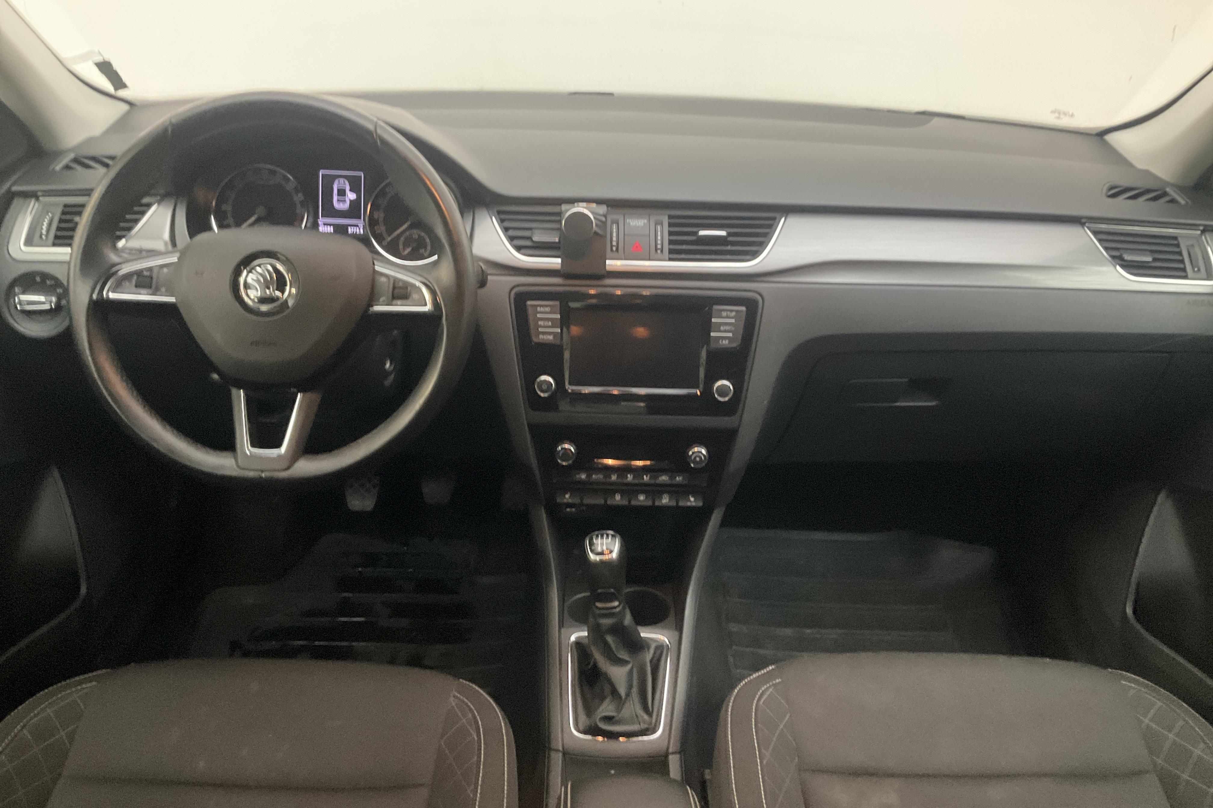 Skoda Rapid 1.4 TDI Spaceback (90hk) - 4 568 mil - Manuell - vit - 2018