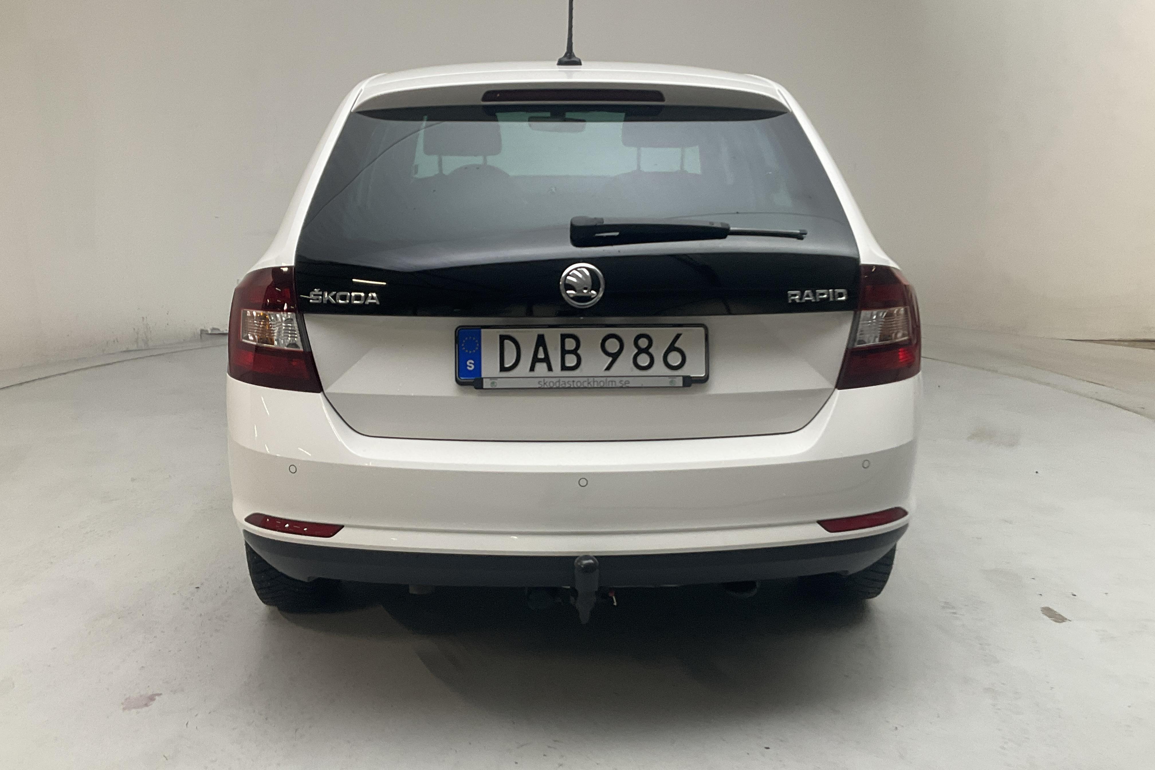 Skoda Rapid 1.4 TDI Spaceback (90hk) - 4 568 mil - Manuell - vit - 2018