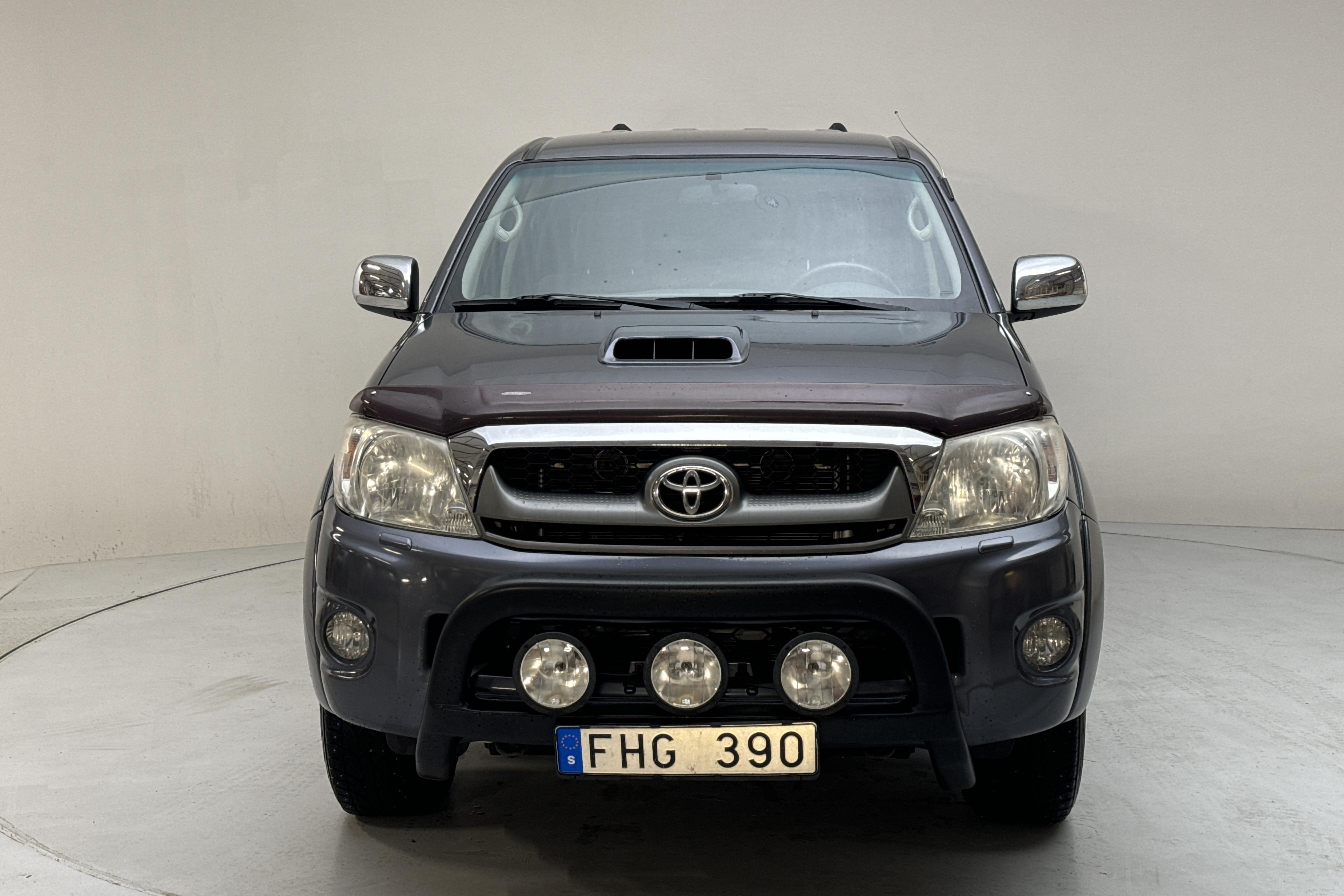 Toyota Hilux 3.0 D-4D 4WD (171hk) - 161 300 km - Käsitsi - Dark Grey - 2010