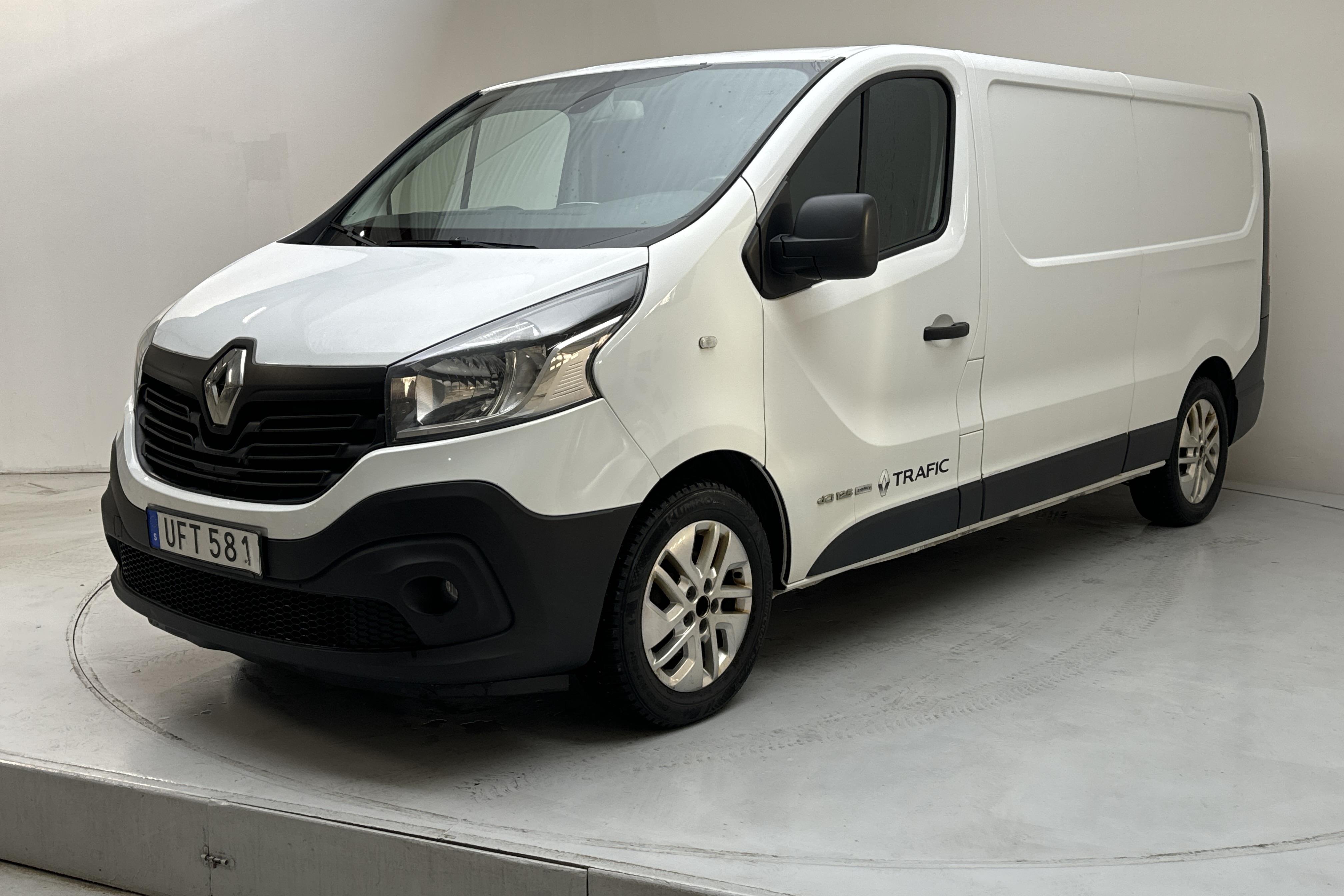 Renault Trafic 1.6 dCi Skåp (125hk) - 114 730 km - Manualna - biały - 2017