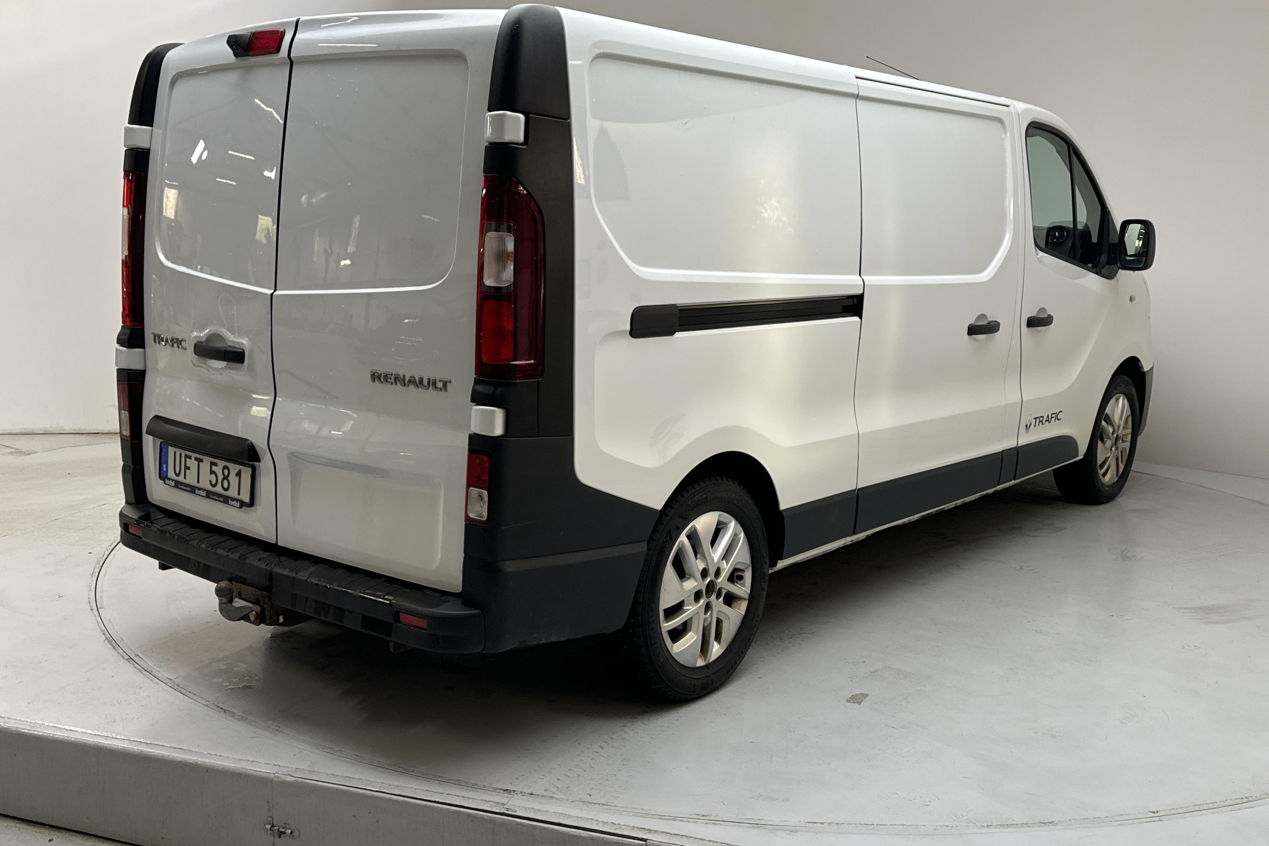 Renault Trafic 1.6 dCi Skåp (125hk) - 114 730 km - Manualna - biały - 2017