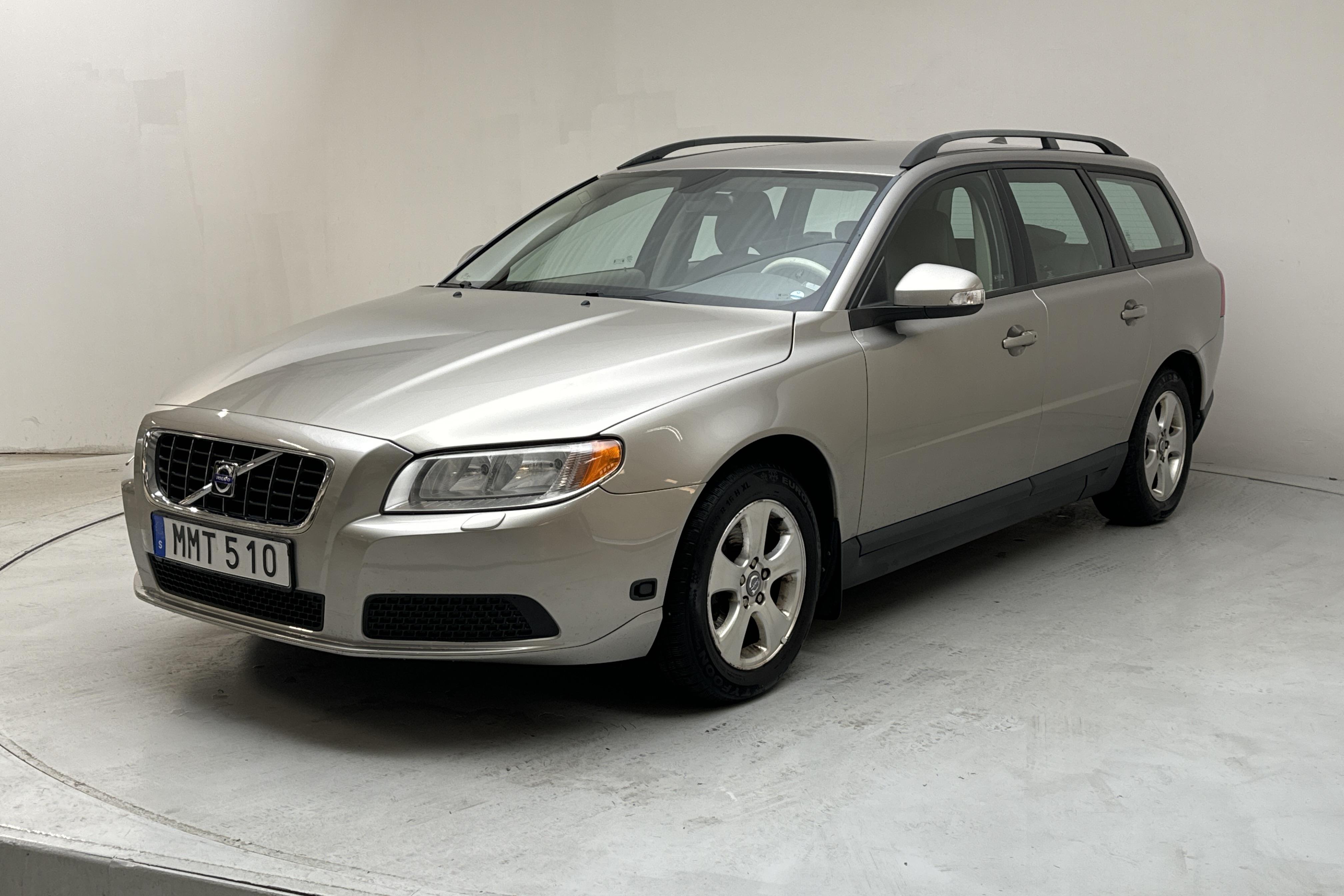 Volvo V70 II 2.0F (145hk) - 222 470 km - Käsitsi - Light Brown - 2008