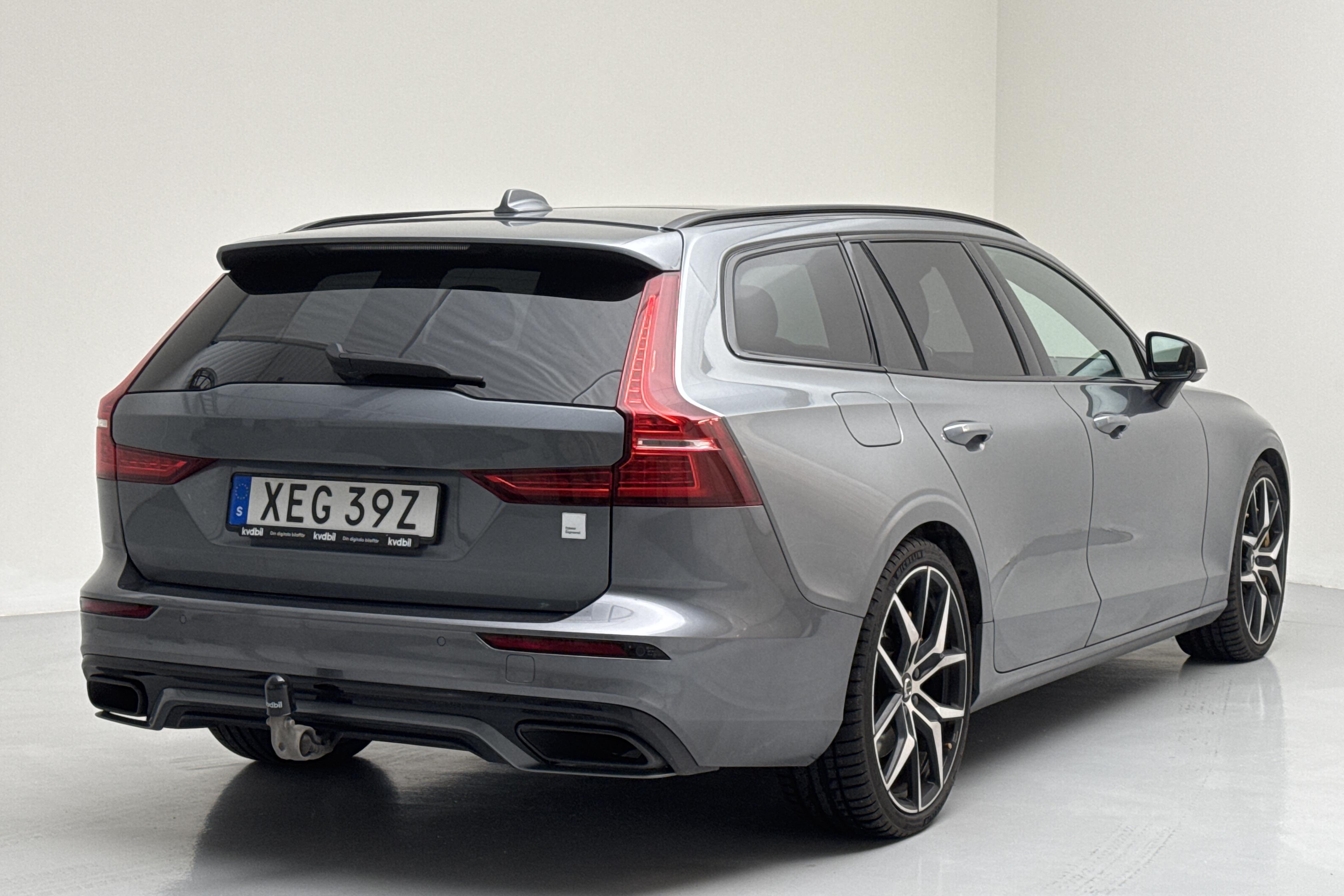 Volvo V60 T8 AWD Twin Engine Polestar Engineered (405hk) - 99 840 km - Automatyczna - szary - 2021