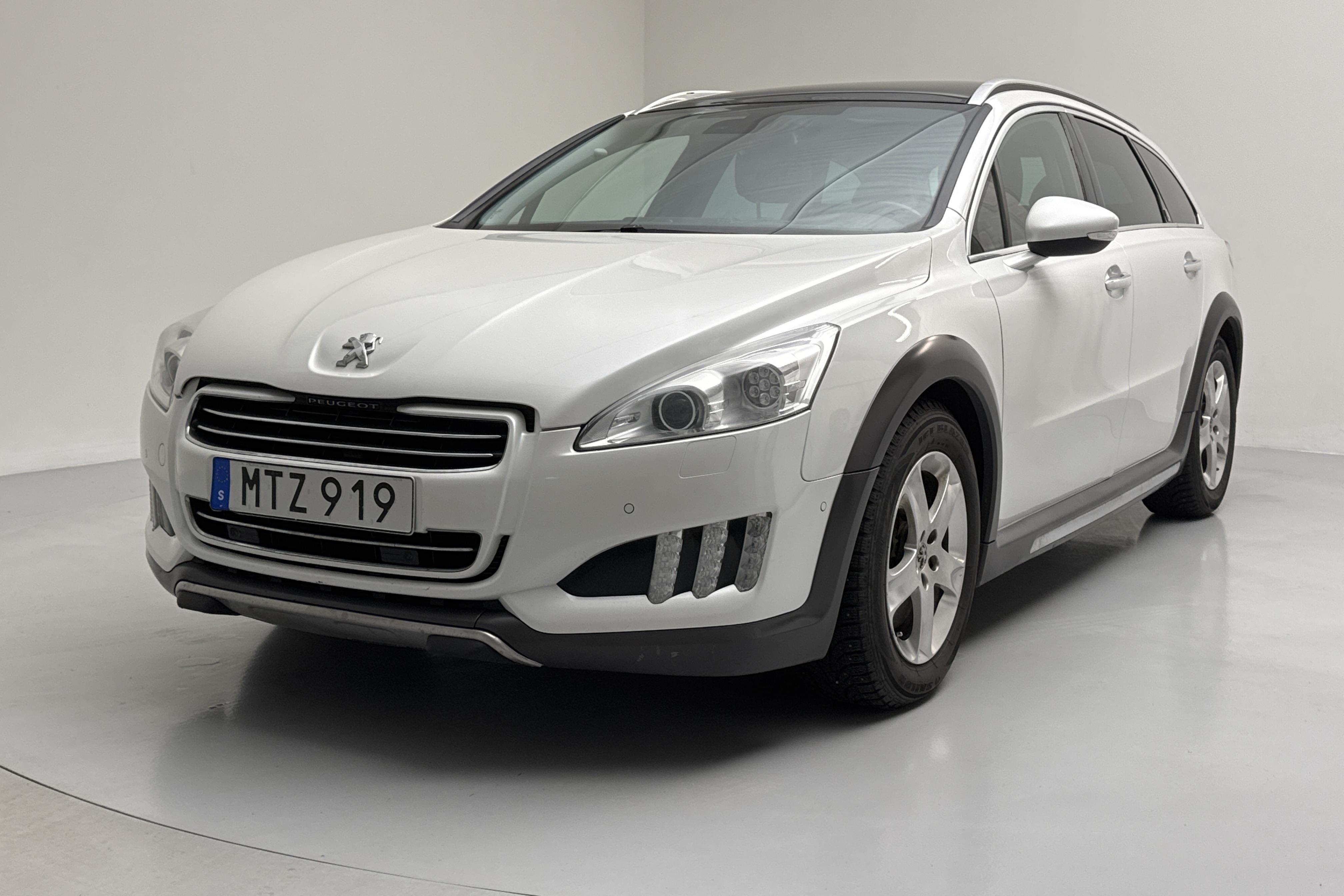 Peugeot 508 Hybrid4 RXH (163hk) - 216 810 km - Automatyczna - biały - 2012