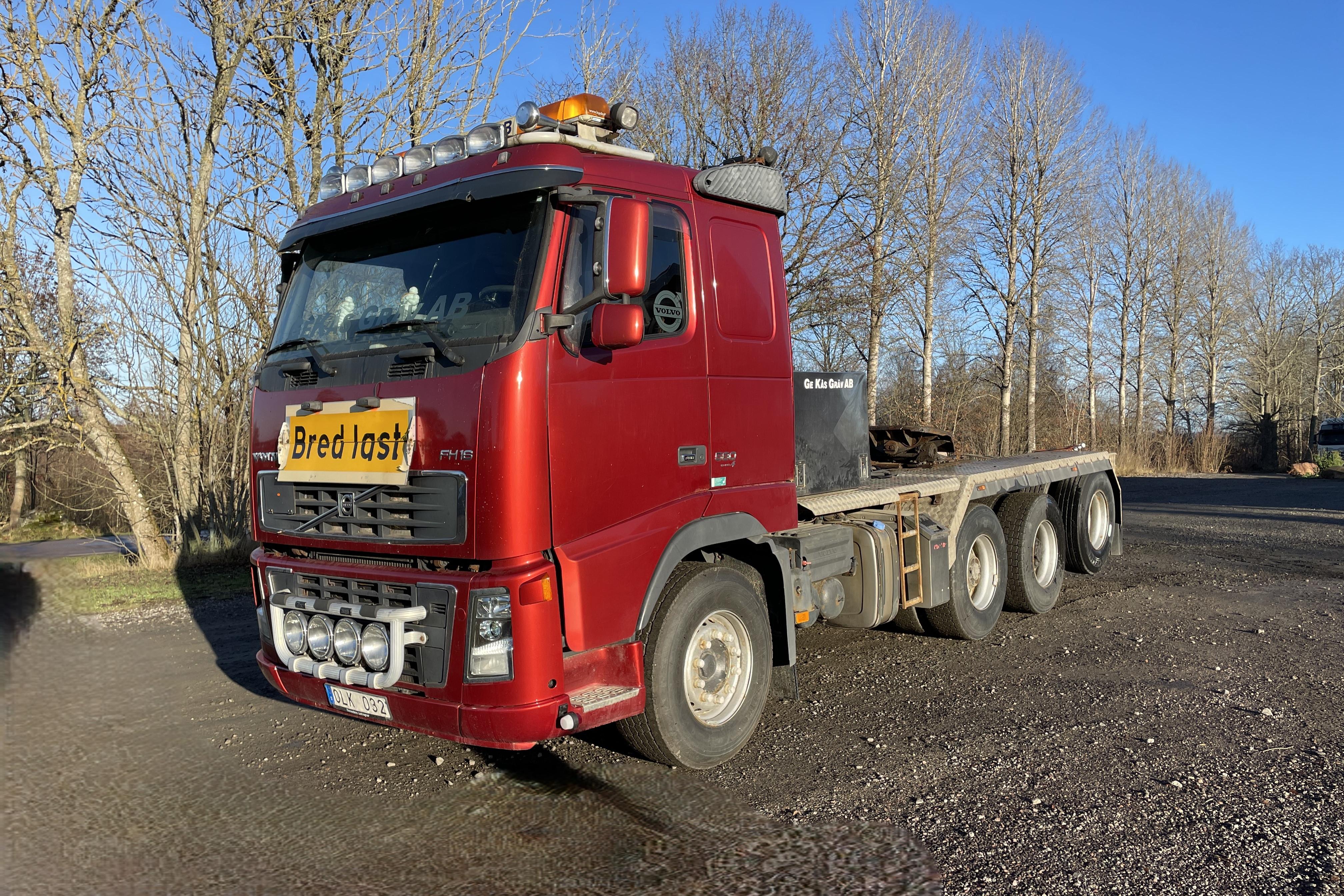 VOLVO FH16-34 8X4 - 801 158 km - Automatyczna - czerwony - 2006