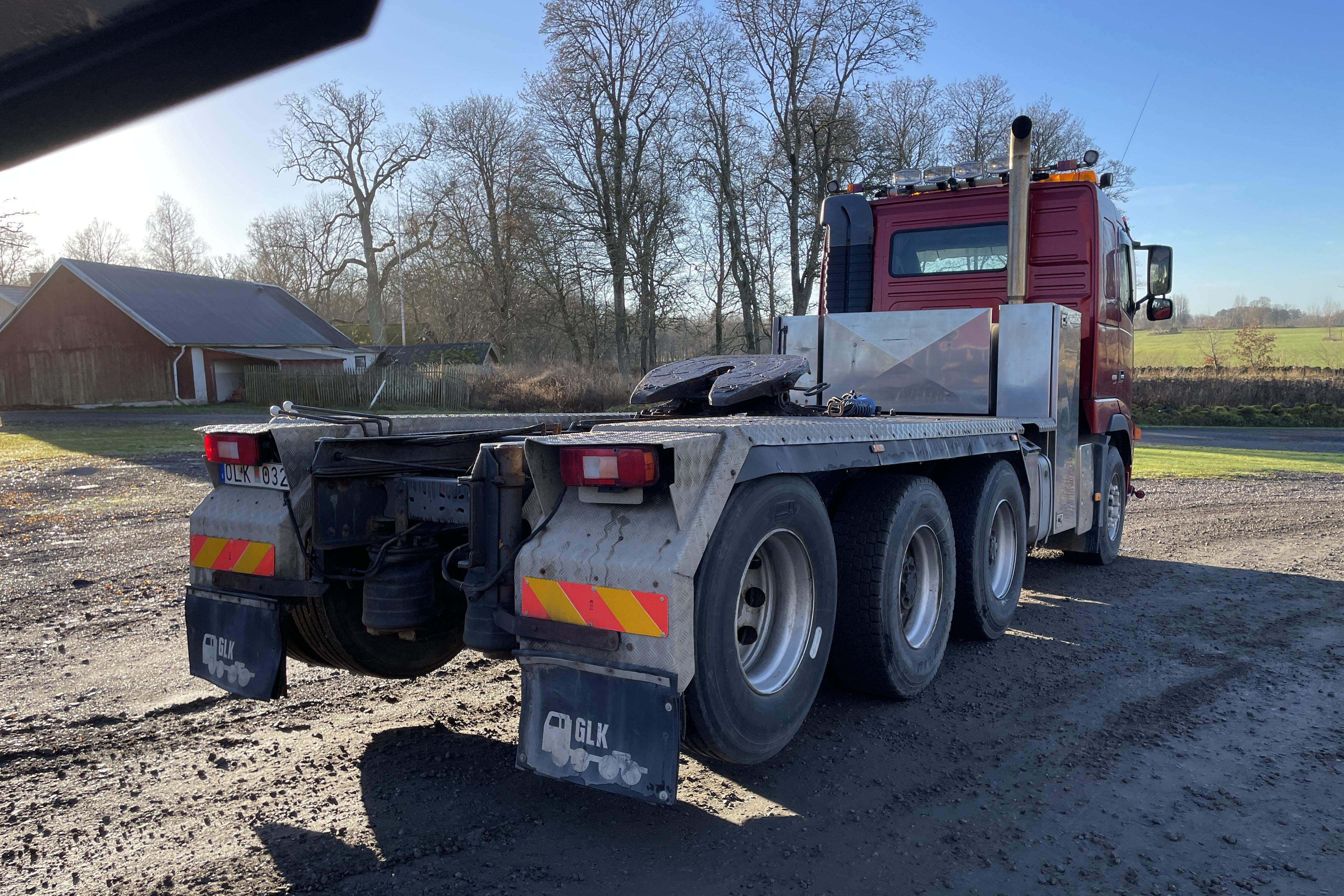 VOLVO FH16-34 8X4 - 801 158 km - Automatyczna - czerwony - 2006