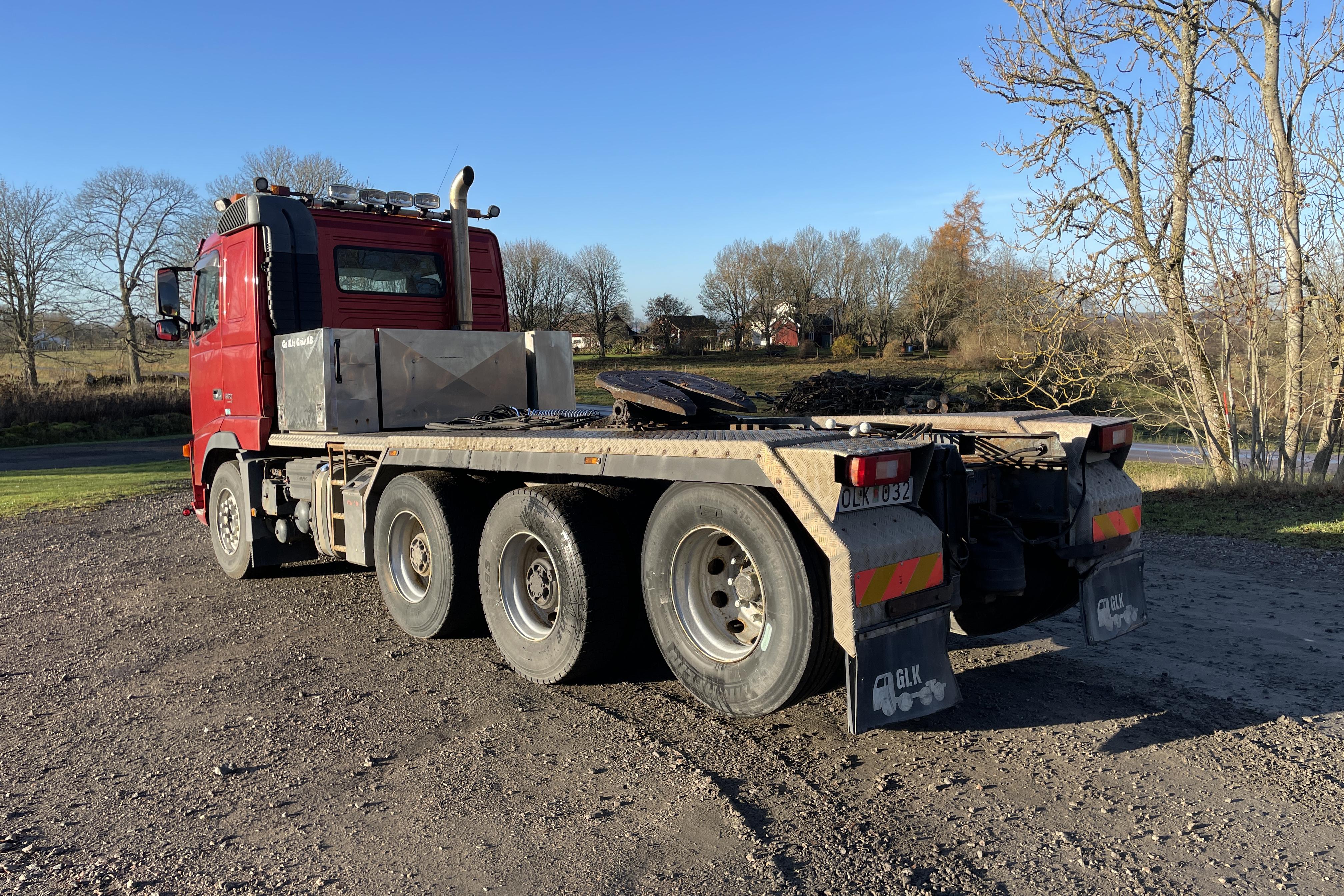 VOLVO FH16-34 8X4 - 801 158 km - Automatyczna - czerwony - 2006