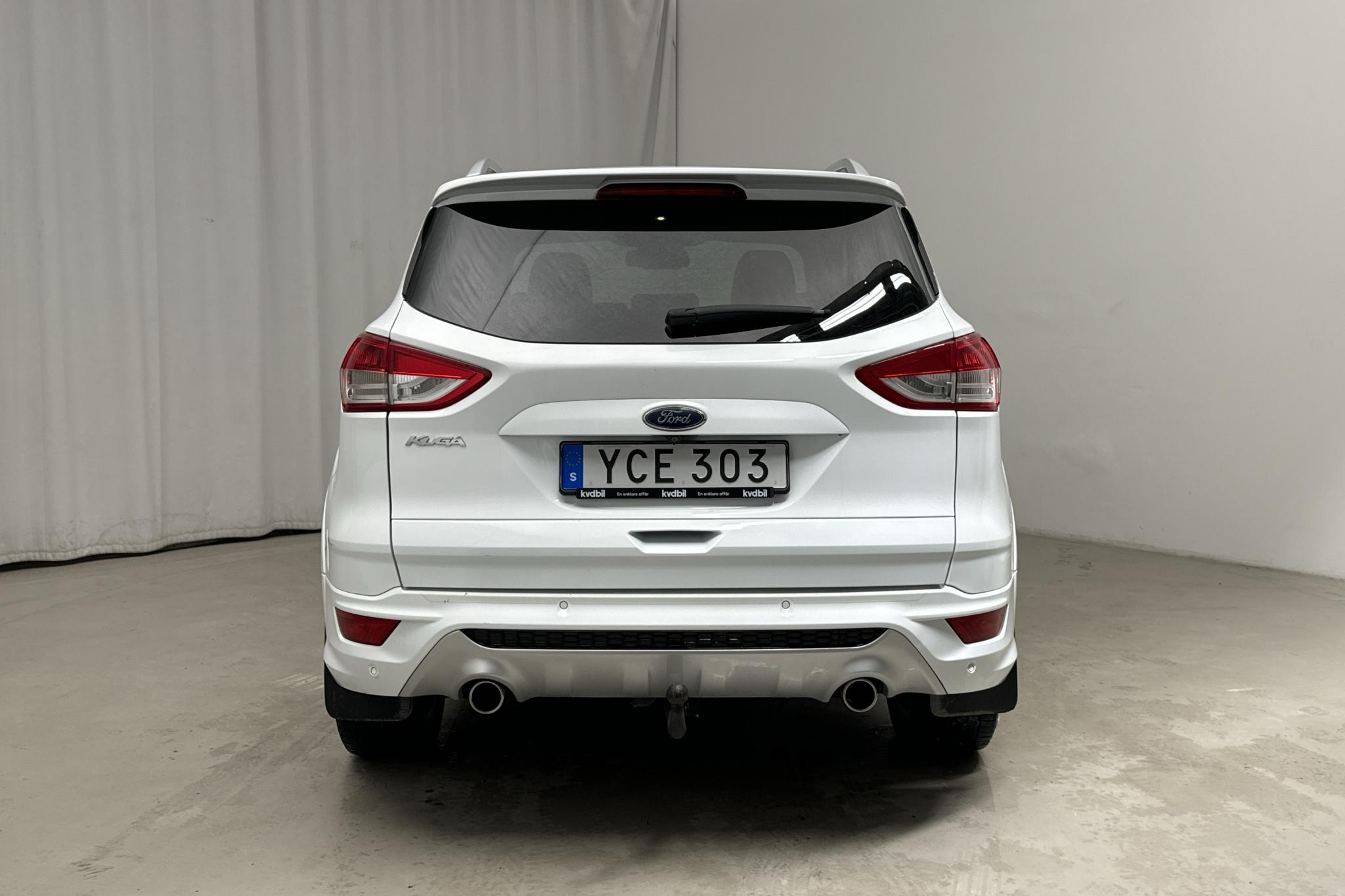 Ford Kuga 2.0 TDCi AWD (150hk) - 148 200 km - Automatic - white - 2016