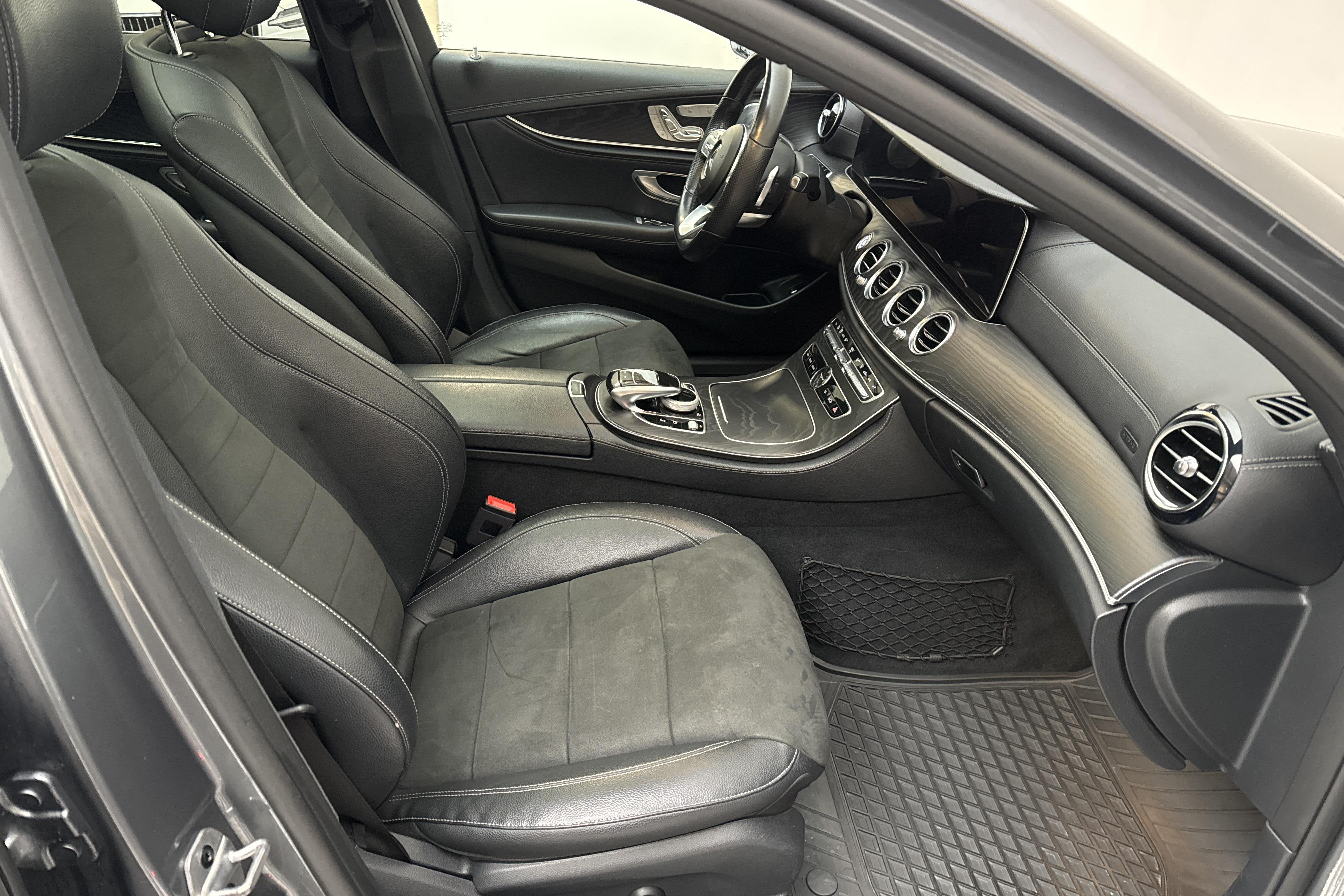 Mercedes E 300 de Kombi S213 (316hk) - 335 040 km - Automatic - gray - 2019