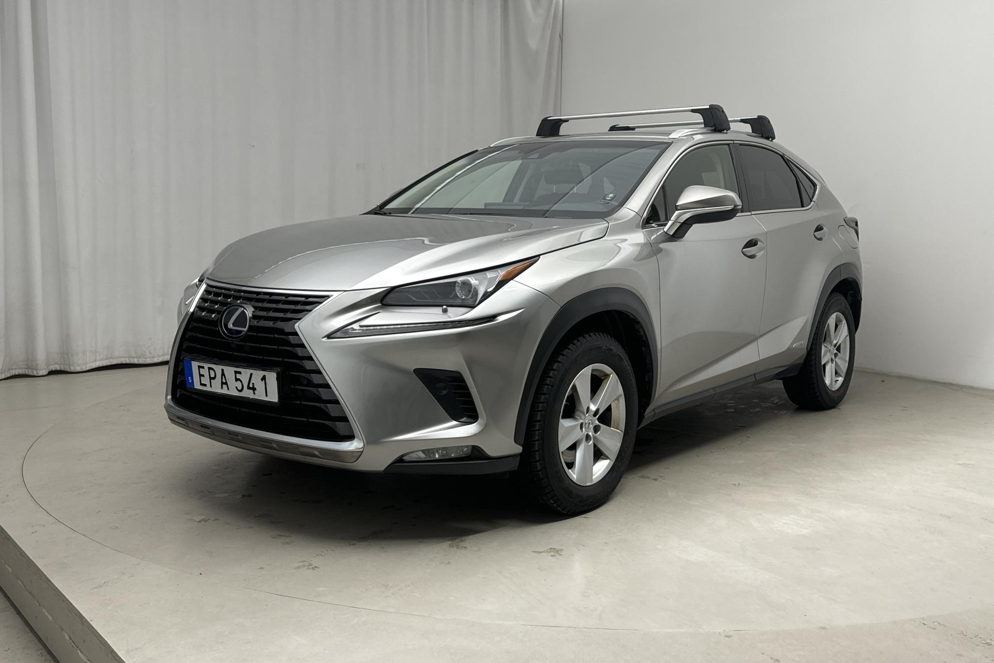 Lexus NX 300h AWD (197hk) - 11 561 mil - Automat - Light Grey - 2018