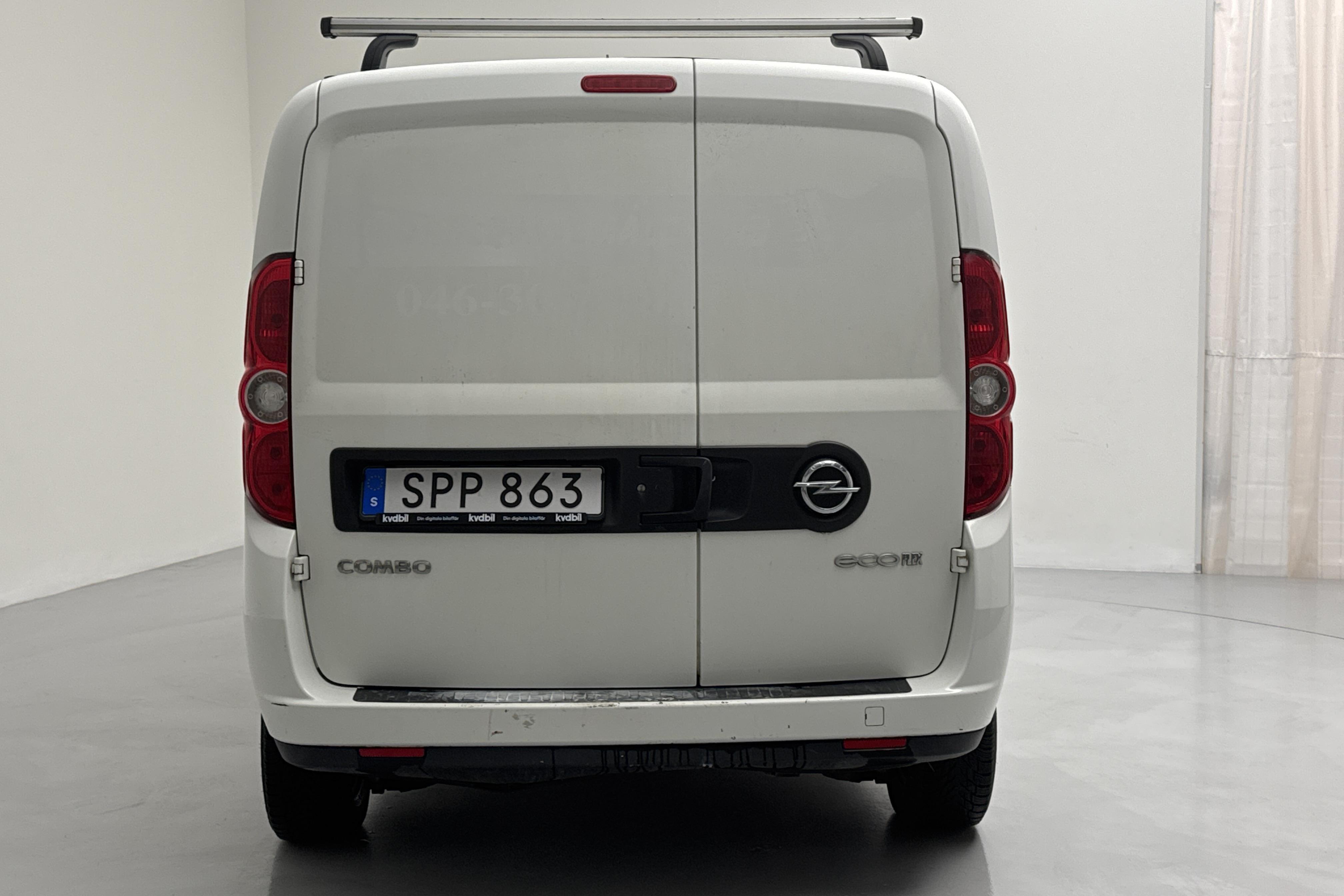 Opel Combo 1.3 CDTI Skåp (90hk) - 142 460 km - Käsitsi - valge - 2015