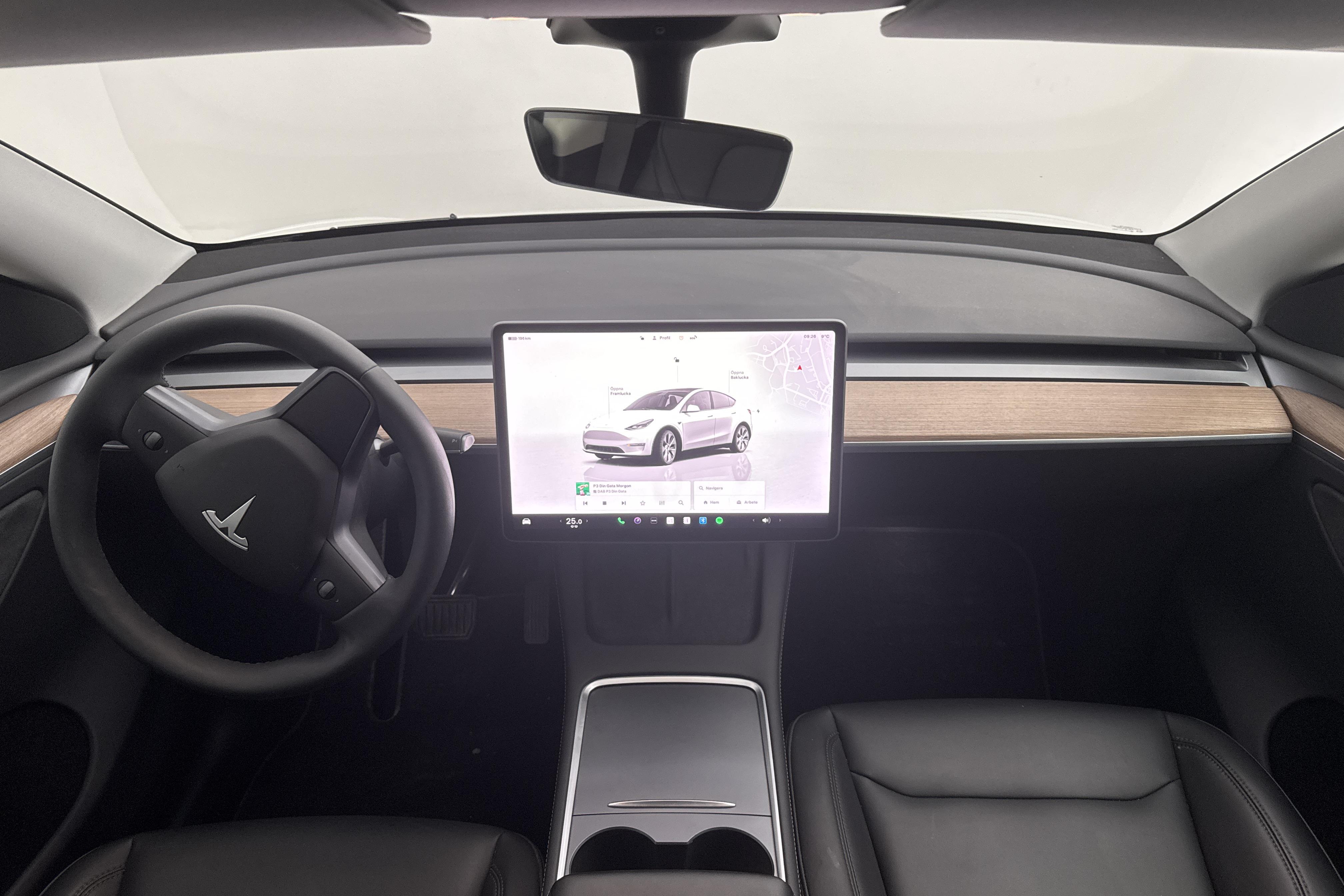 Tesla Model Y Long Range Dual Motor AWD - 51 260 km - Automatyczna - biały - 2023