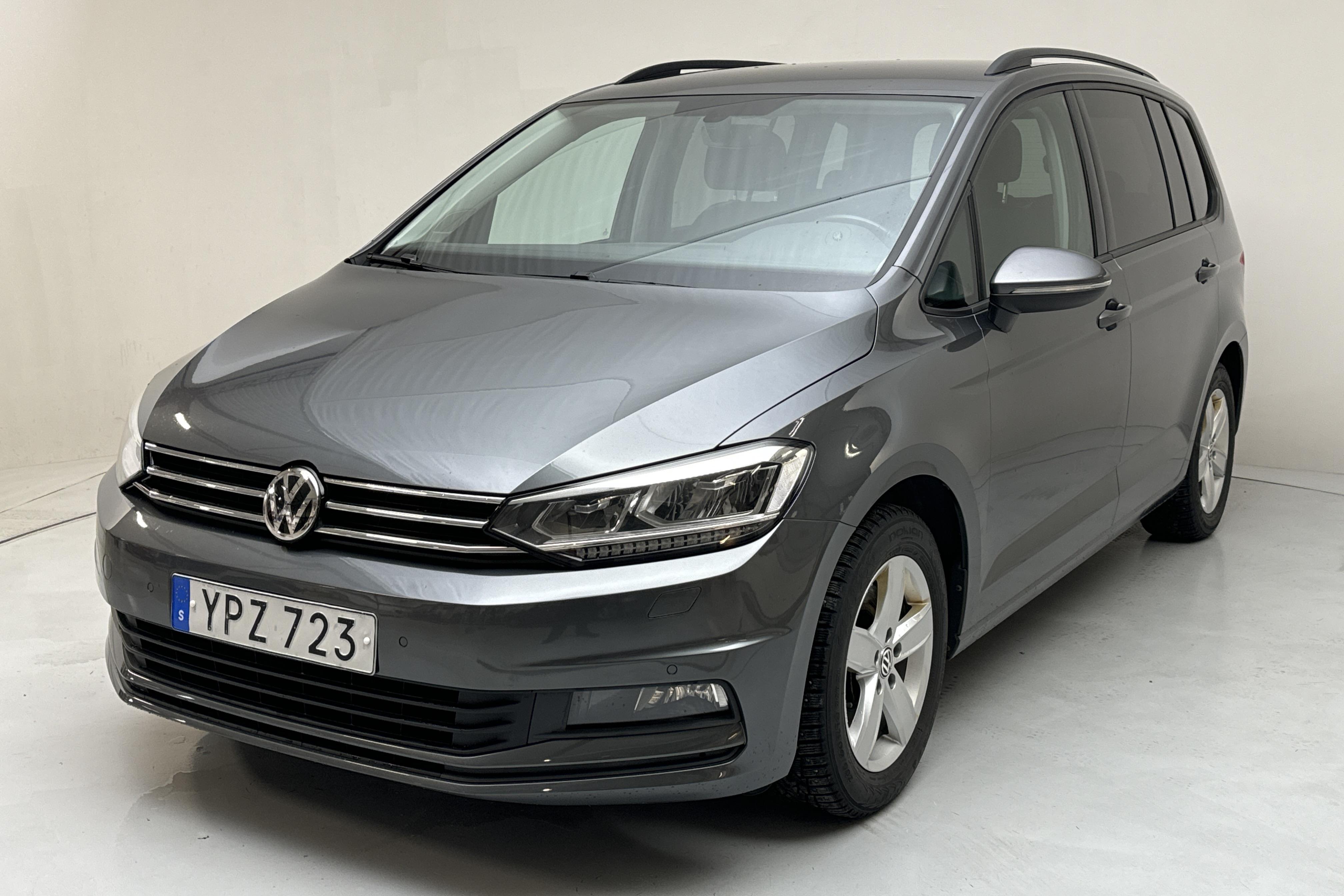 VW Touran 1.2 TSI (110hk) - 109 490 km - Käsitsi - Dark Brown - 2018